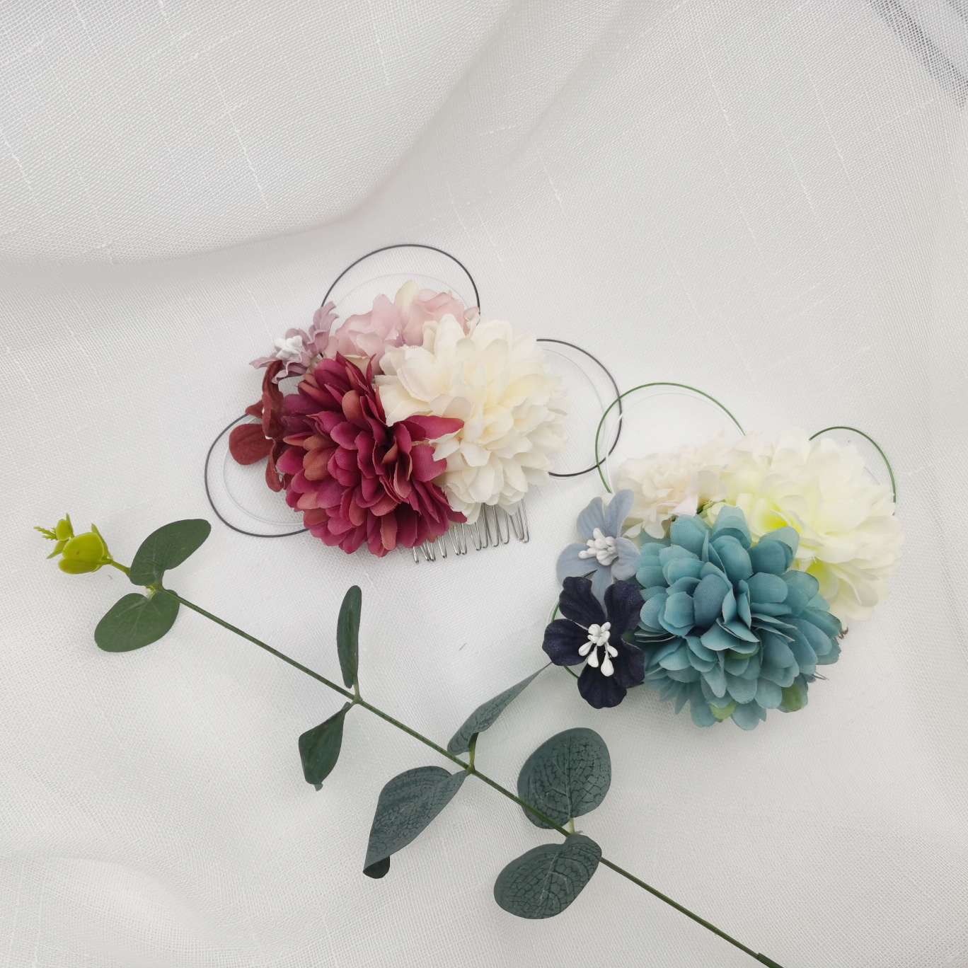The ancient-style pure hand-wrapped chrysanthemum hair comb is a popular imitation flower hair accessory in the national trend series