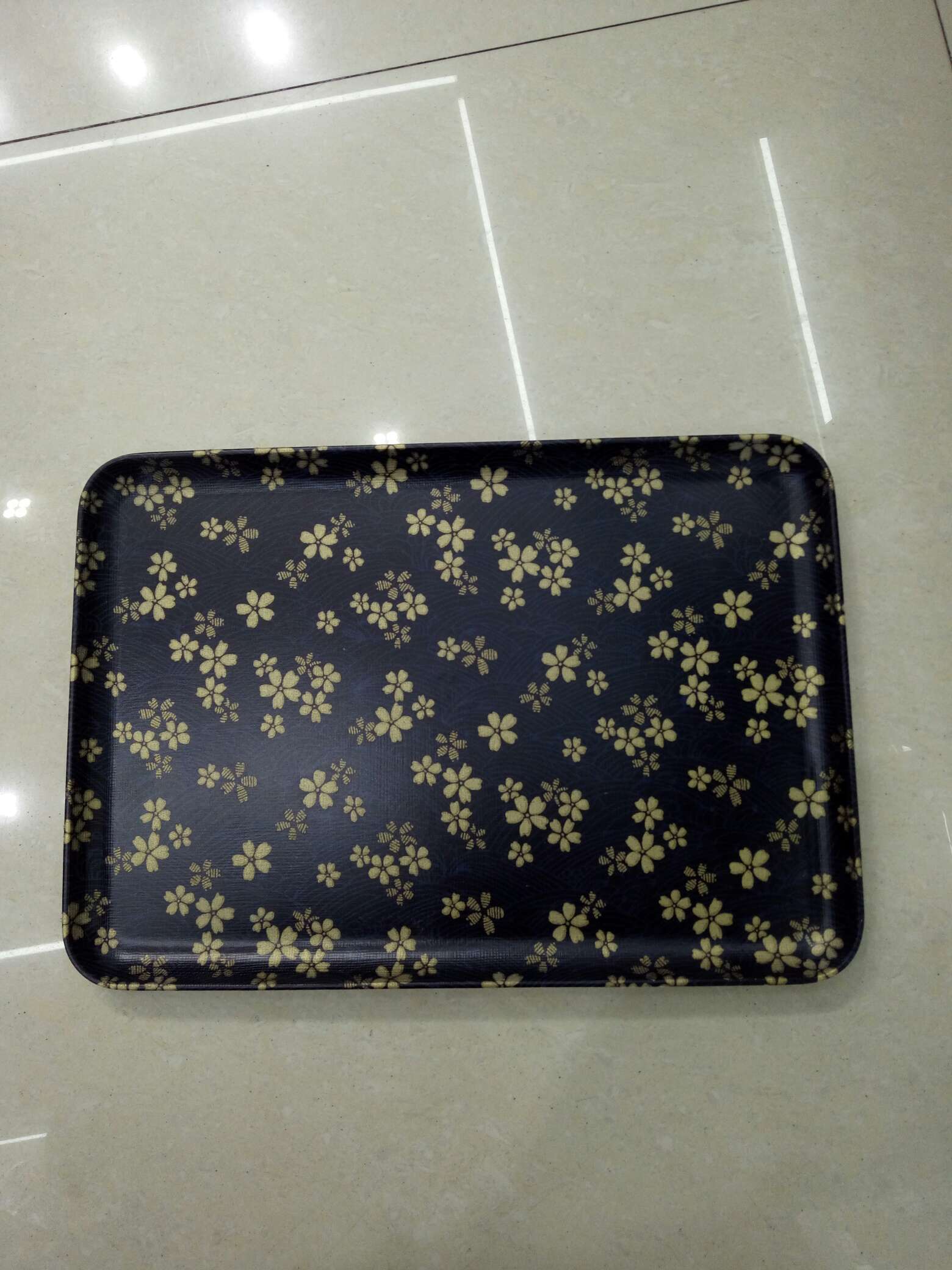 一箱48个。尺寸：29*20厘米。A5食品级，欧美品质