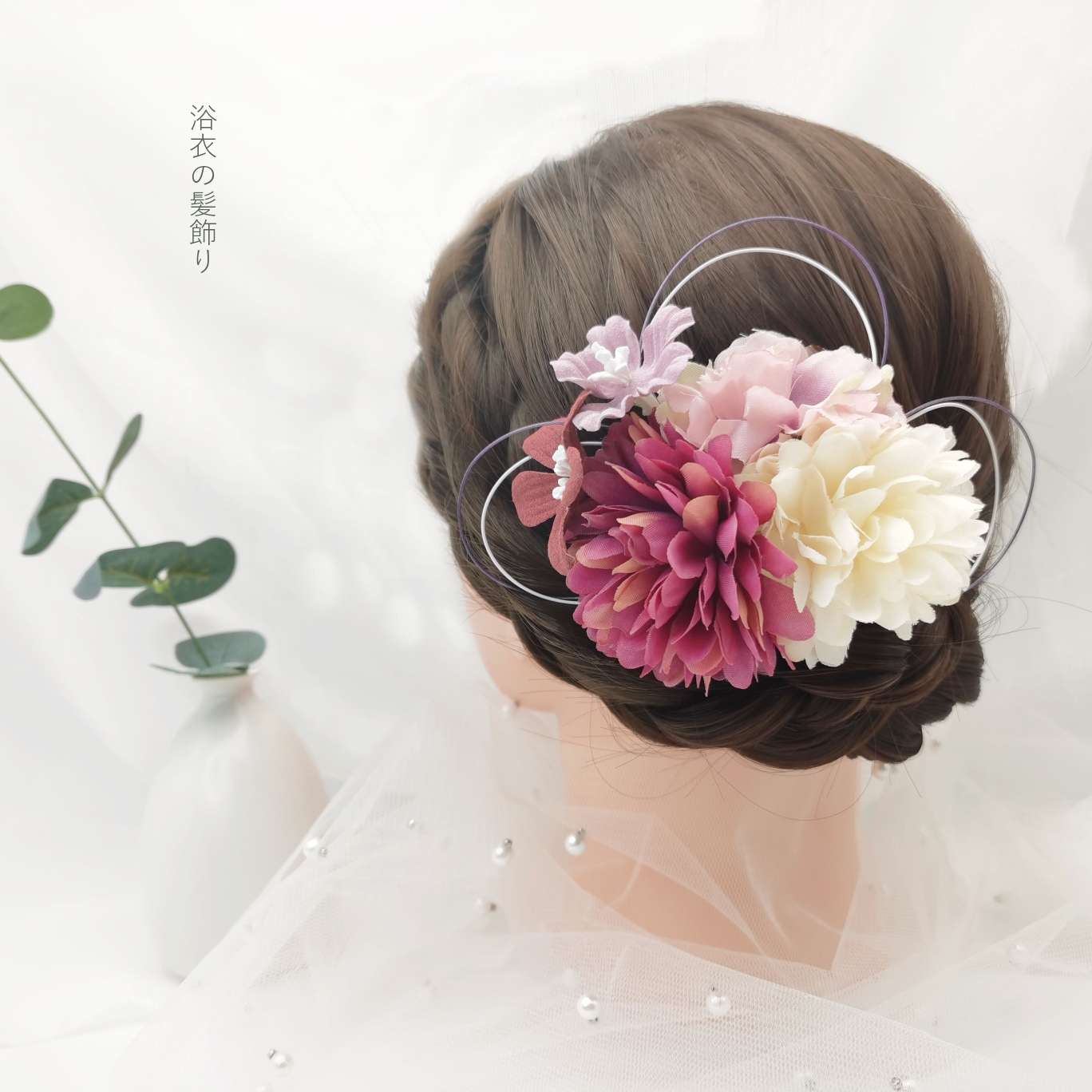 The ancient-style pure hand-wrapped chrysanthemum hair comb is a popular imitation flower hair accessory in the national trend series Application Scenario