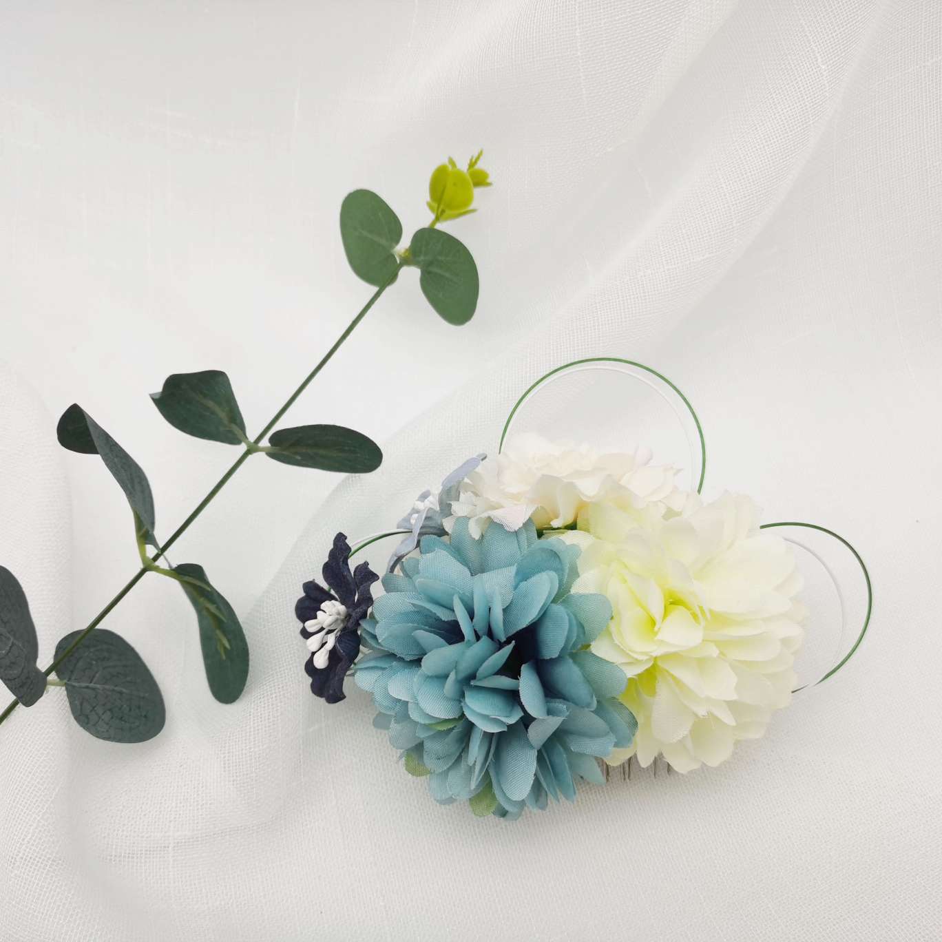 The ancient-style pure hand-wrapped chrysanthemum hair comb is a popular imitation flower hair accessory in the national trend series details Picture