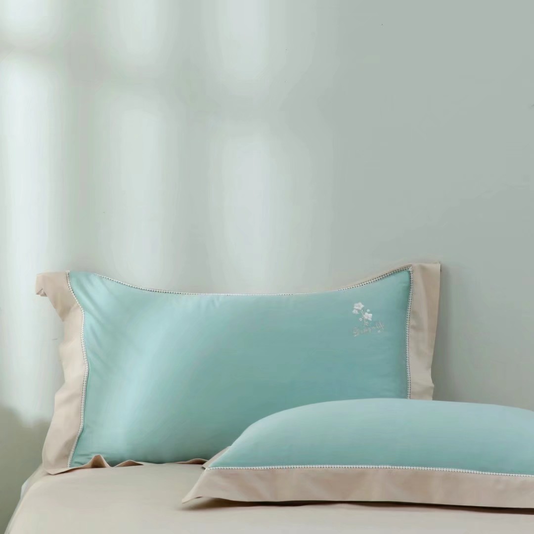 Yiwu quality products: Four-piece set of soybean winter quilts, four-season quilts, silk quilts, long-staple cotton, modern simple luxury style, American style, modern simple fashion style home textile four-piece set, quilts, bedding, Nordic fashion style winter quilts Specification image