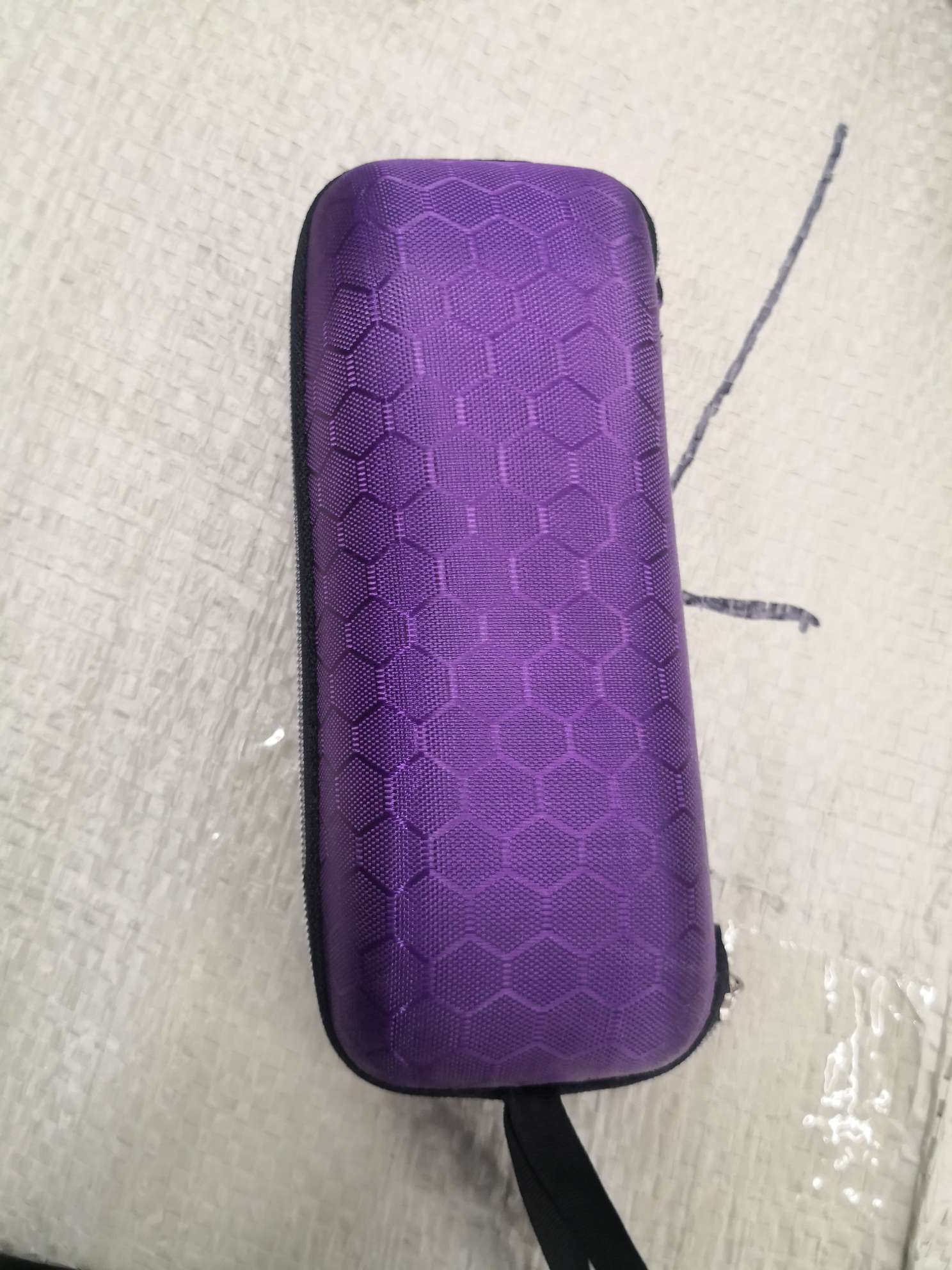 小方形手工布料眼镜盒 时尚拉链设计 适用于各种眼镜及隐形眼镜年抛 附赠眼镜布白底实物图