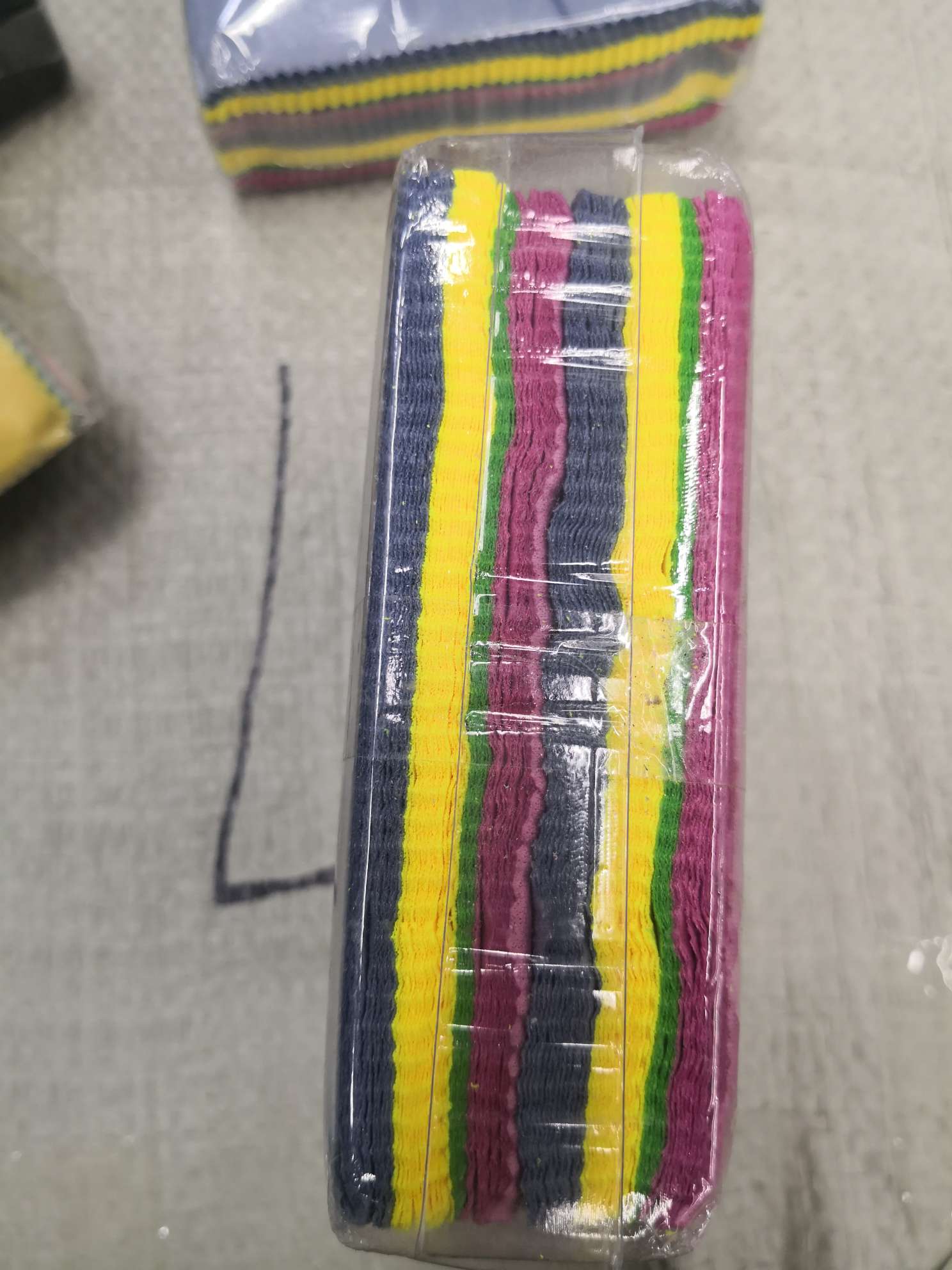 14x14cm便携式太阳眼镜盒 配眼镜布 低档搓纹设计 时尚眼镜袋 防护又实用 眼镜盒、眼镜袋详情图5