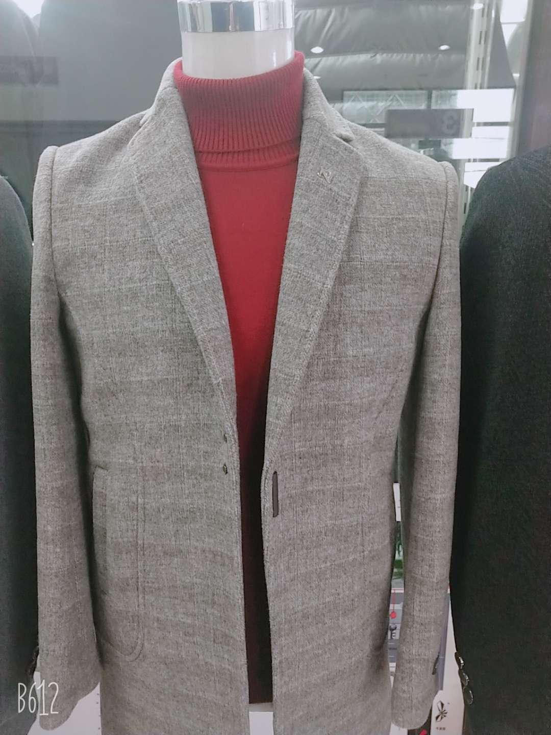 Cashmere coat thumbnail