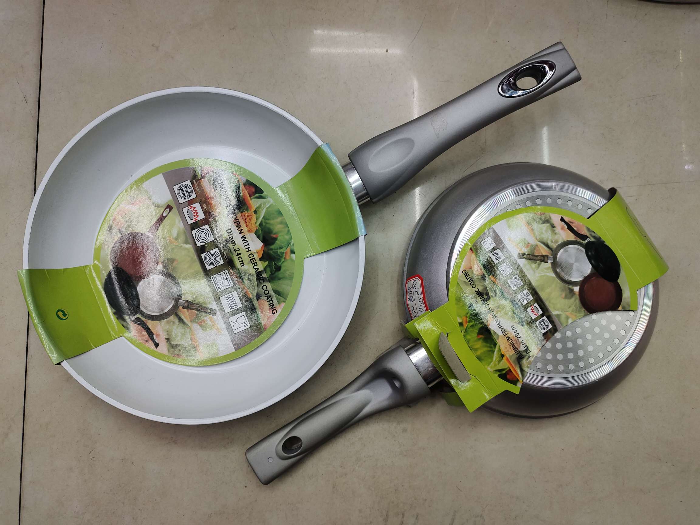 Ceramic coated aluminum frying pan thumbnail