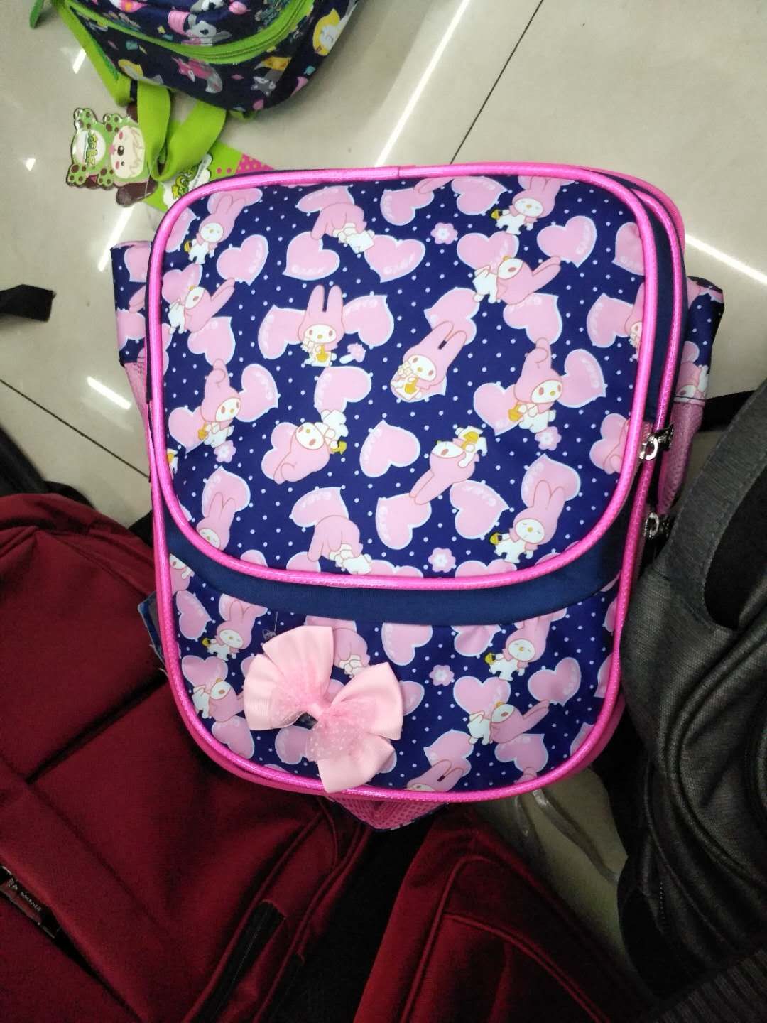 Schoolbag 19