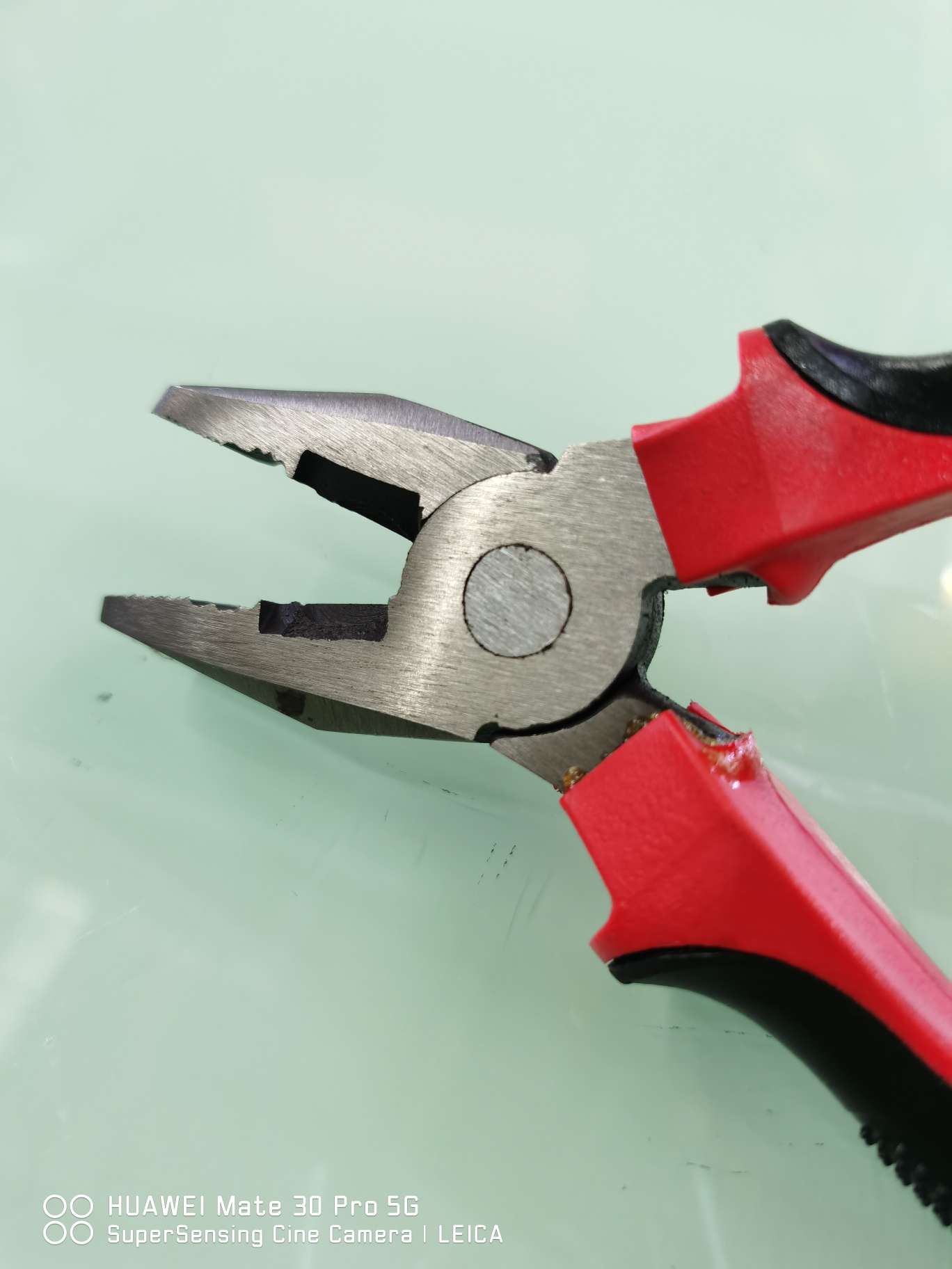 五金工具仿锻钢丝钳老虎钳8寸按摩柄防滑手柄细节图