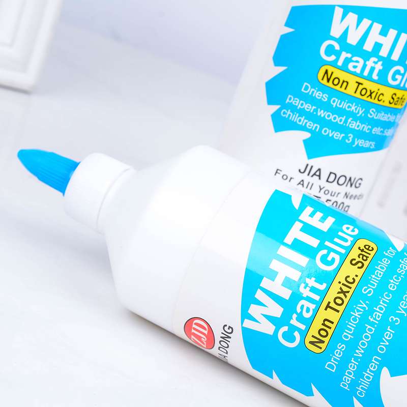 固体胶、胶水实物图