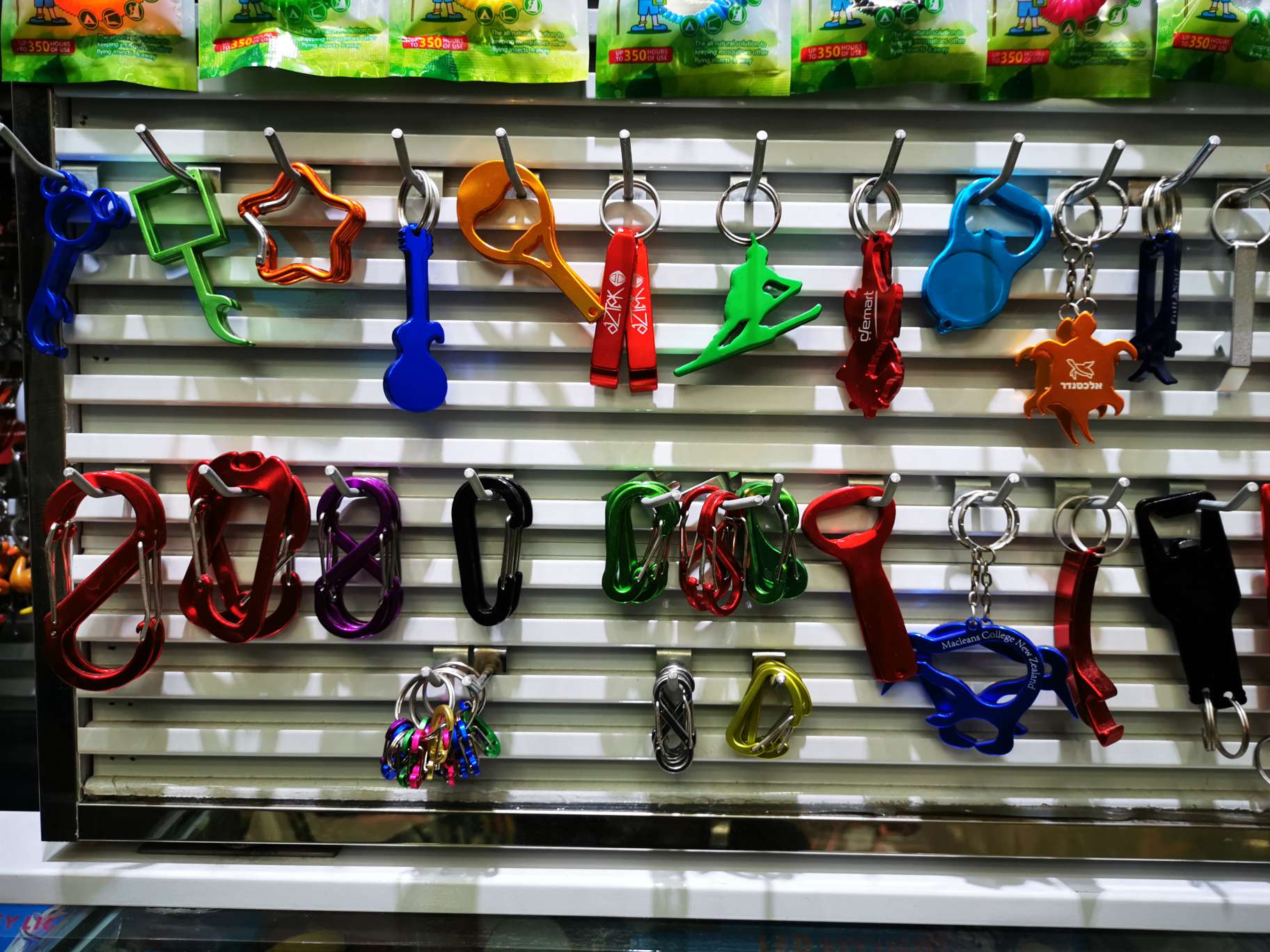 本店新款瓶状形开瓶器，款式漂亮，可以各种众多礼品赠送品，款式众多，欢迎新老客户来店下单或线上与线下下单都可以。详情图4