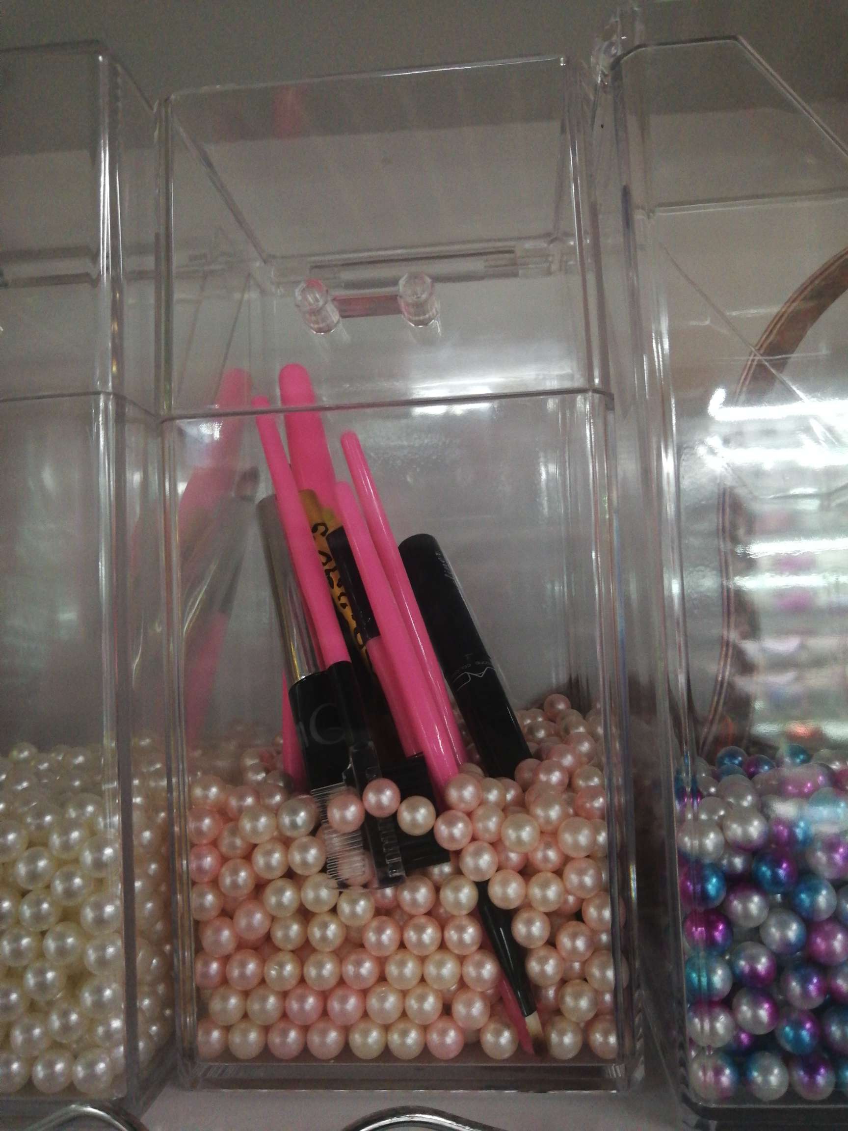Bring a beaded makeup case thumbnail