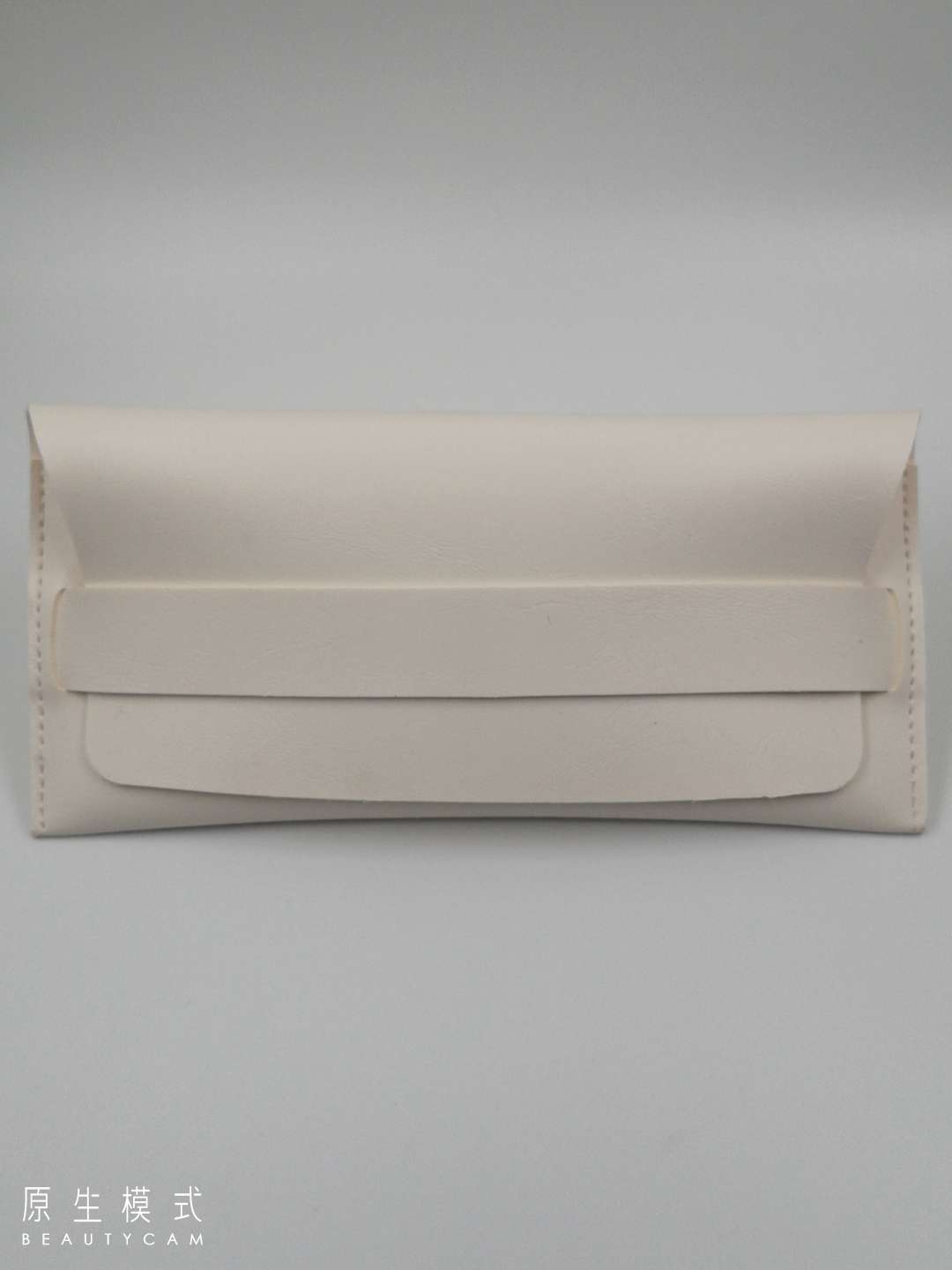 Fashionable soft-padded eyeglass case, sunglasses, leather bag pic 12