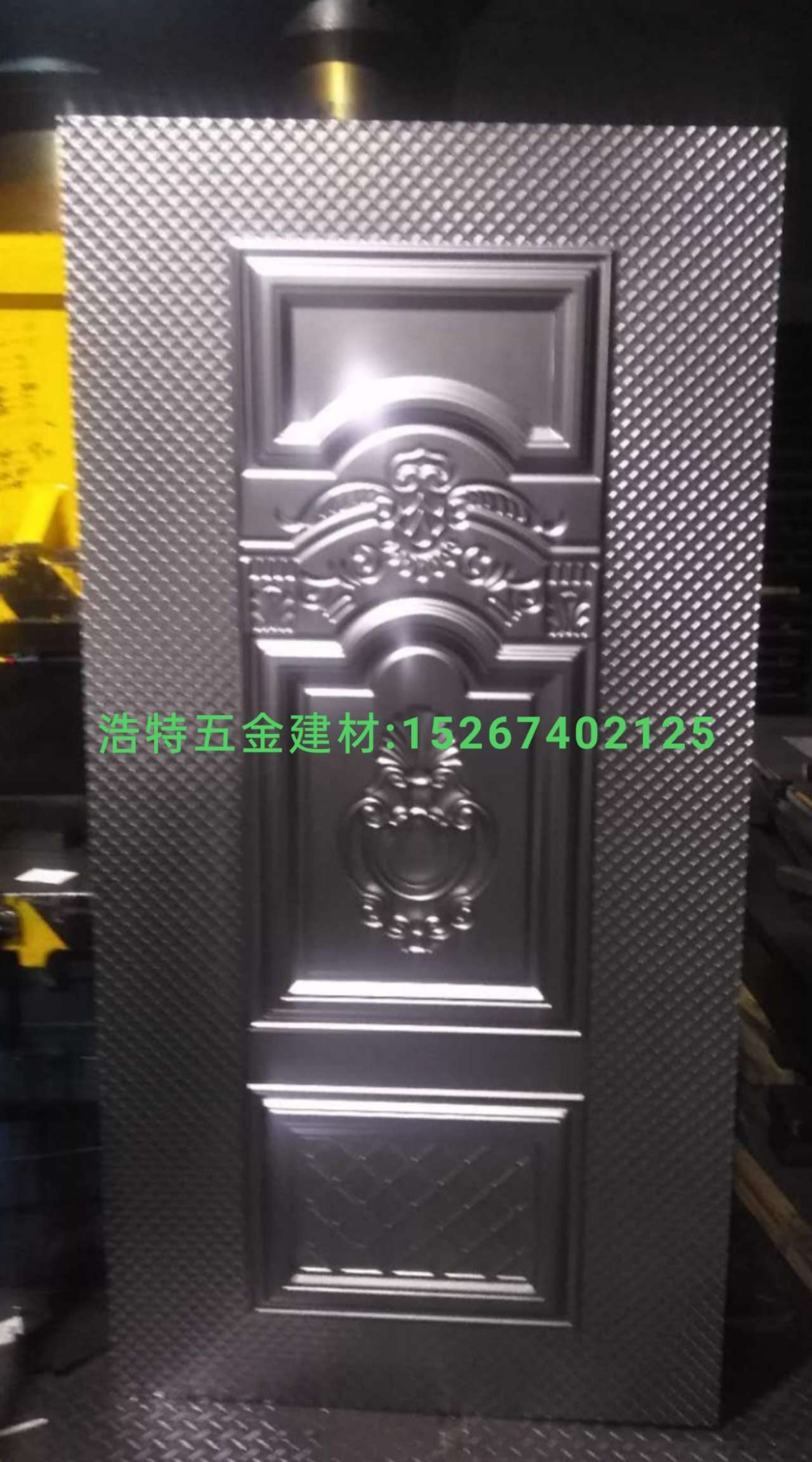 Embossed door panel, aluminum alloy door surface, cold-rolled plate door skin, security door surface, iron door surface, embossed door surface, bathroom door? Item Picture