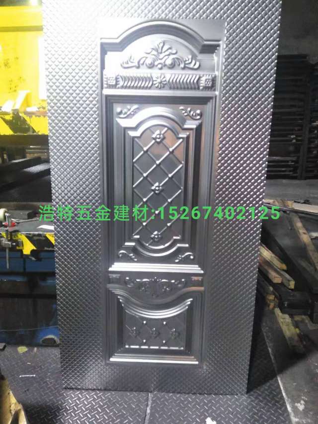 Embossed door panels detail image 3