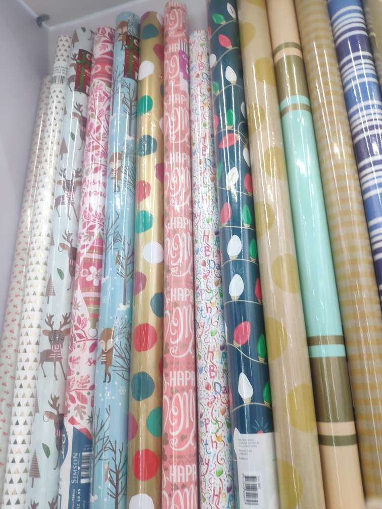 Gift wrapping paper