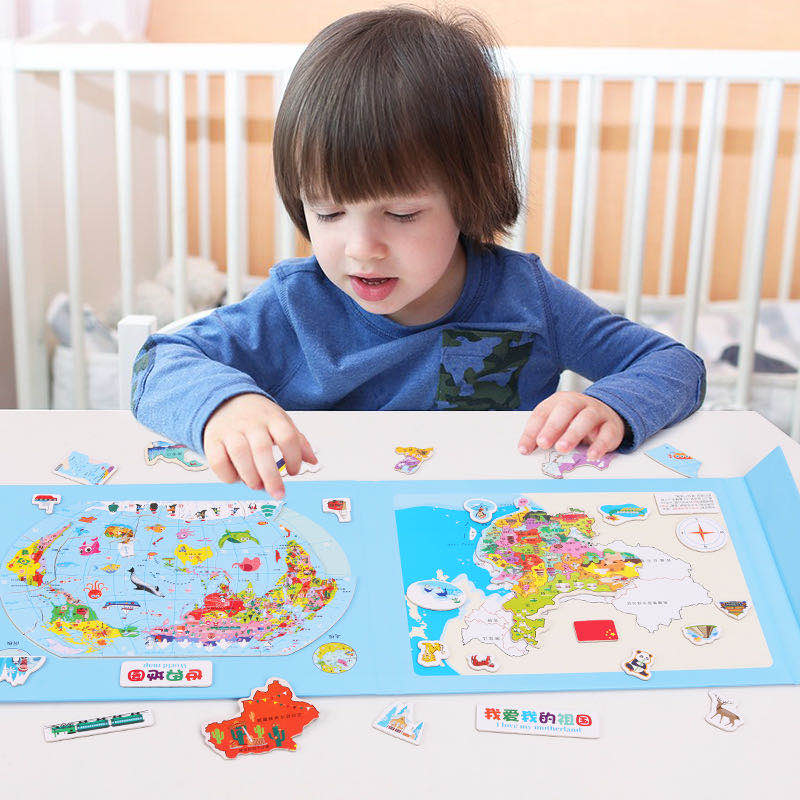 The Chinese map, the world map and the magnetic map have been combined into one details Picture
