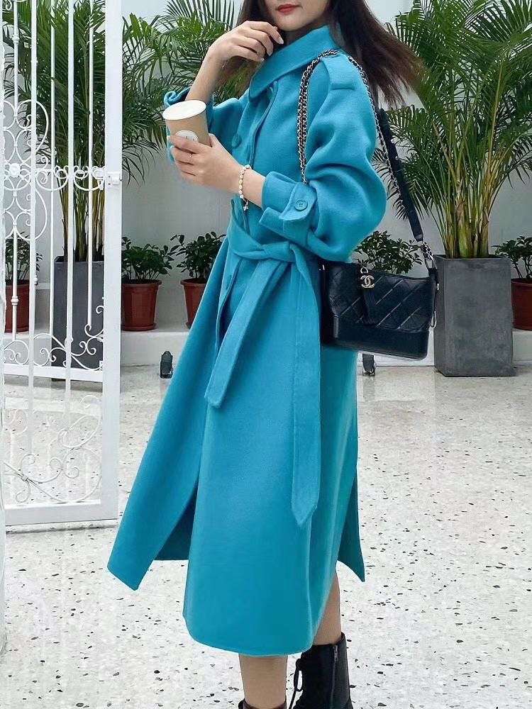Blue cashmere thumbnail