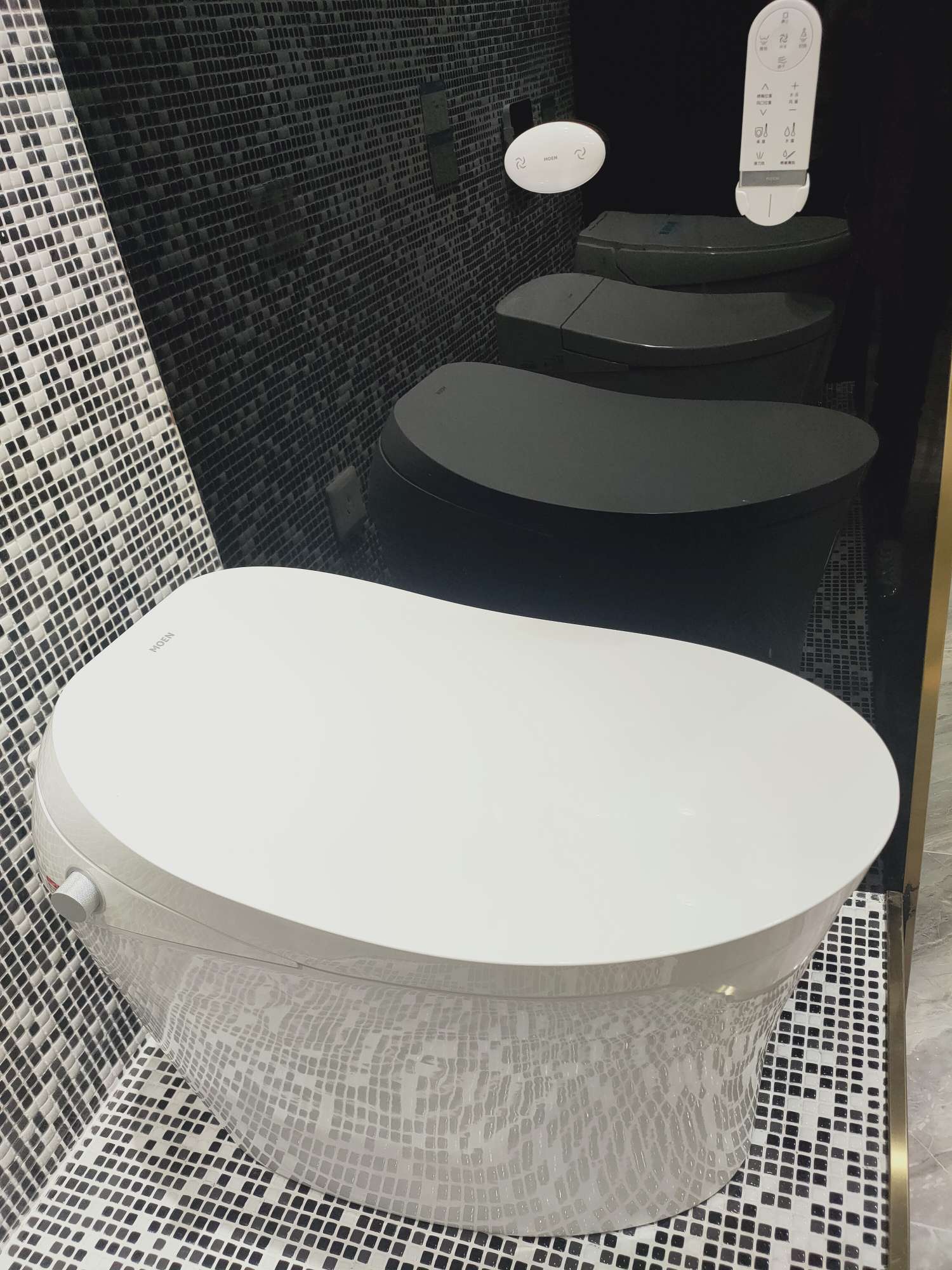 美国摩恩轻智能马桶1305详情图1