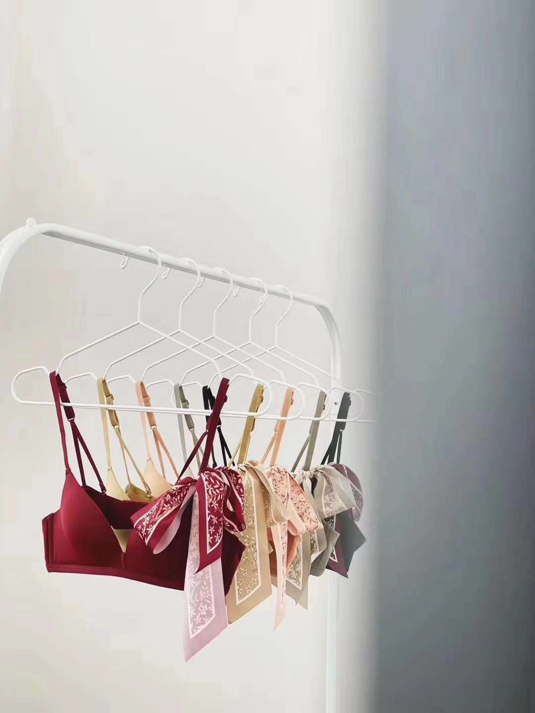 7248颜色：黑色，姜黄，酒红，缆绿，暖橙