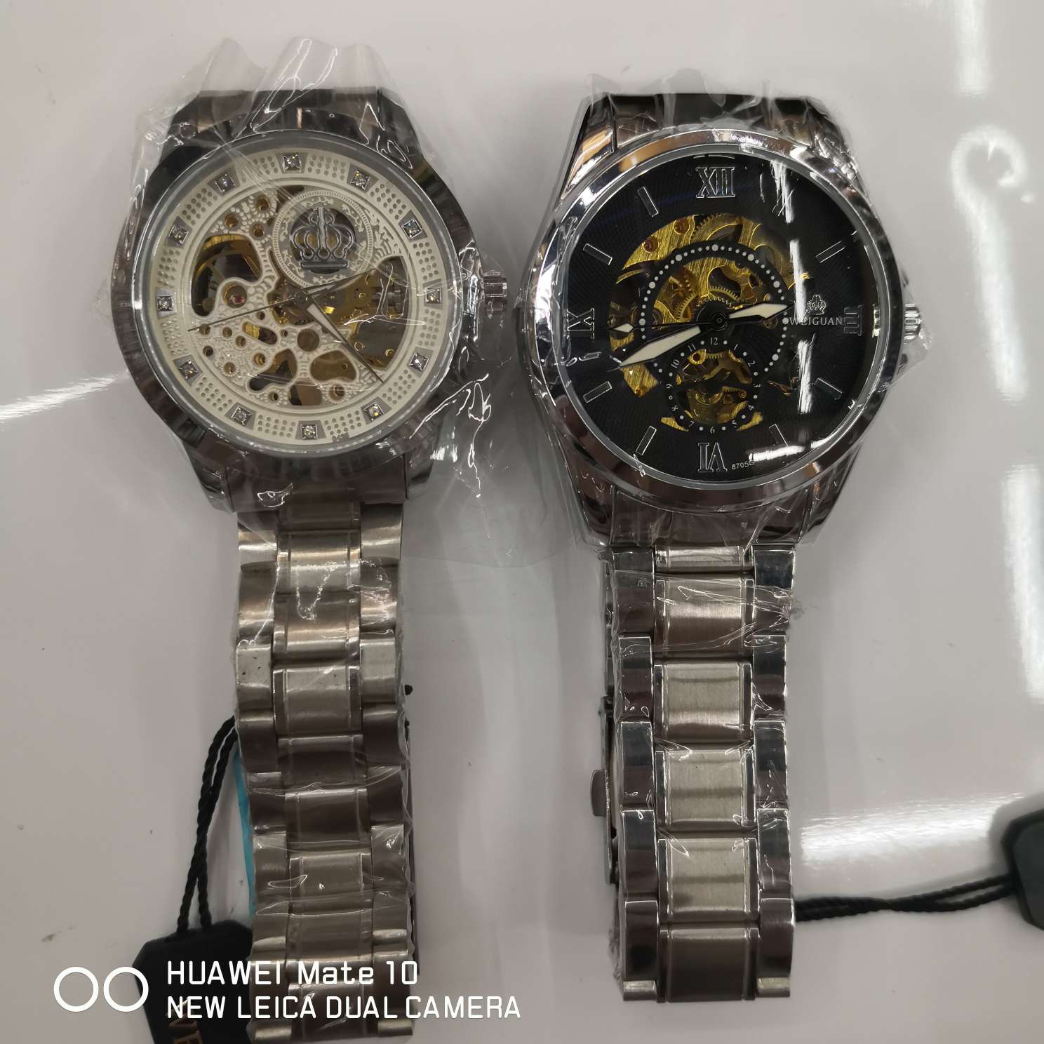 White steel mechanical watch