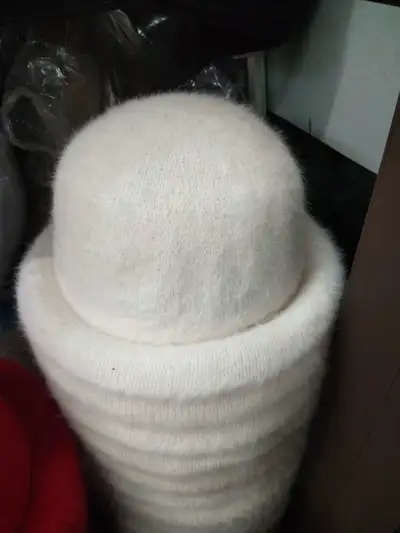 Rabbit Hair Hat Cream White