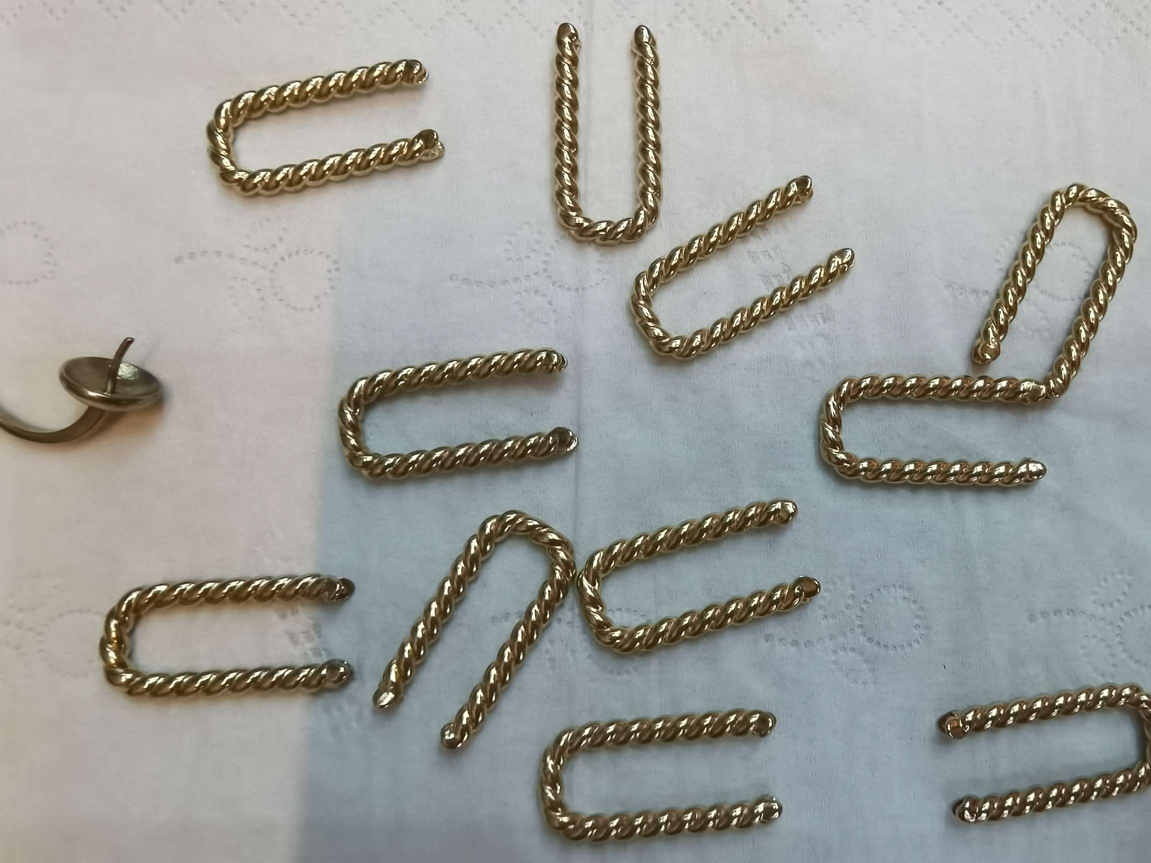 Cast twist pin earrings thumbnail