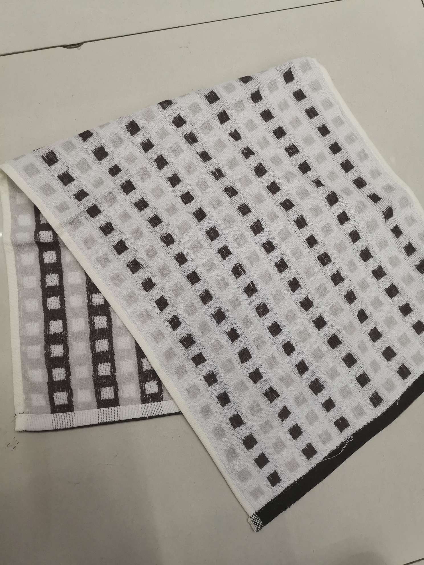 Small grid towel Specification image