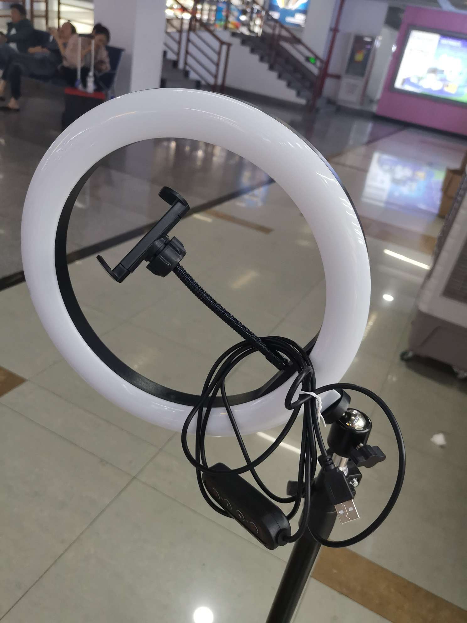 Live streaming fill light details Picture