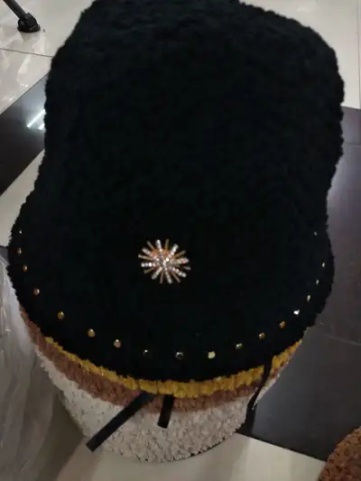 Cashmere Nail-Bead Black