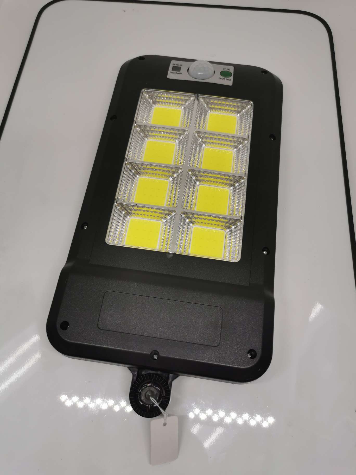 太阳能遥控路灯hs-8013（cob）c详情图3