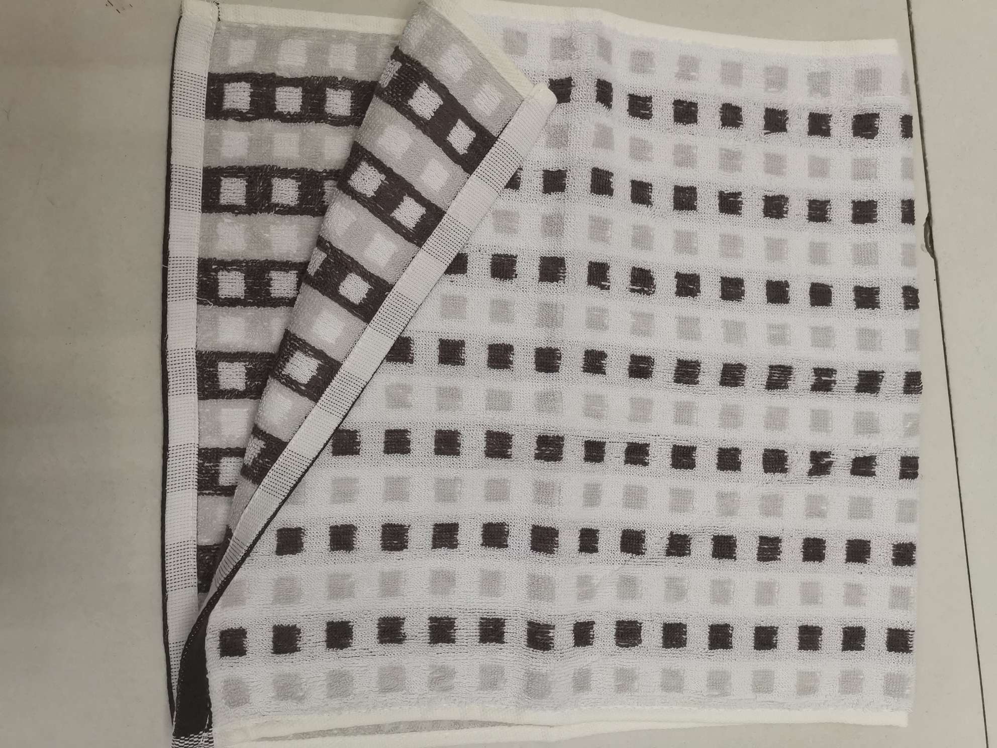 Small grid towel details Picture