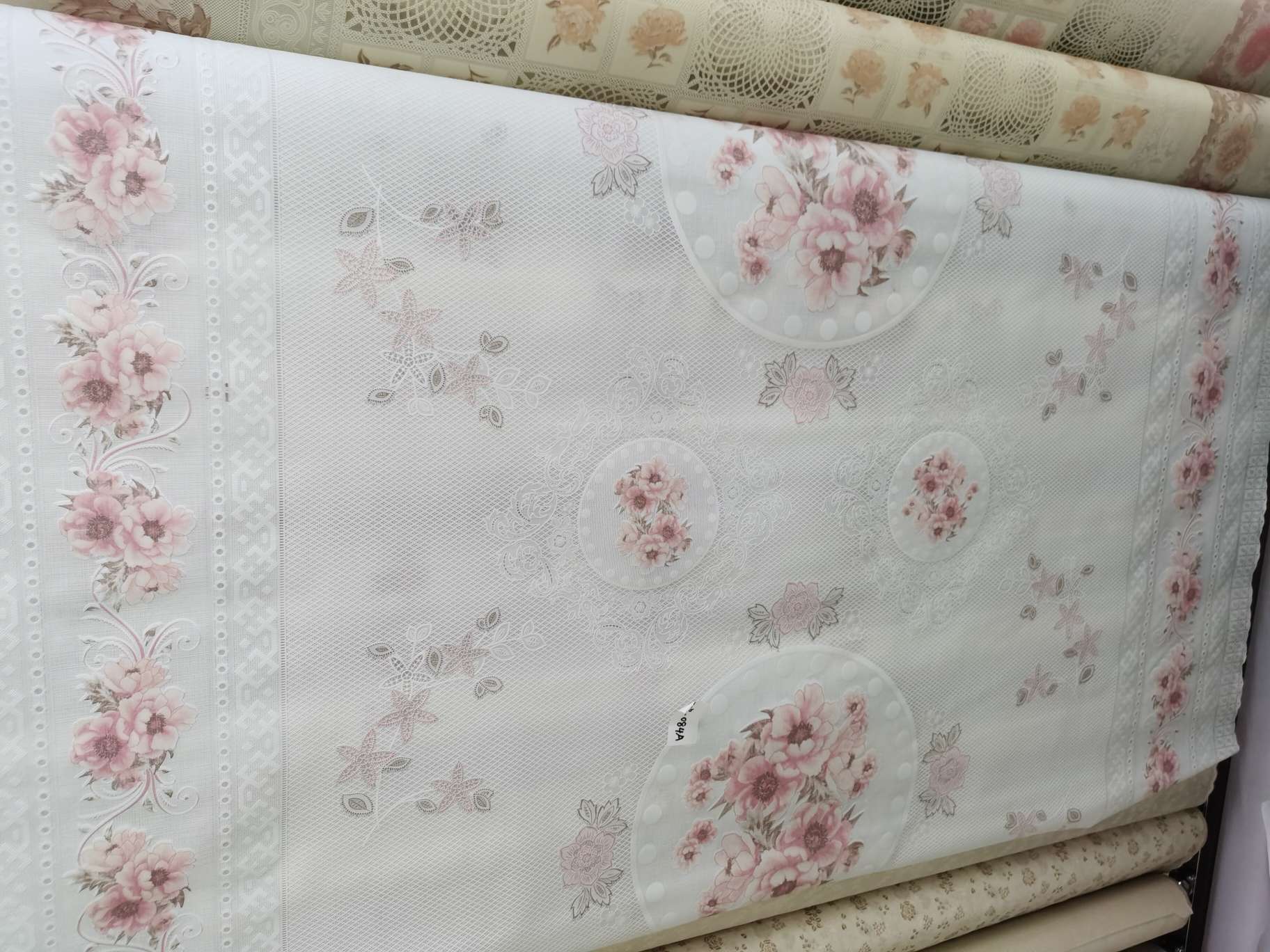 蕾丝台布大花粉色款式