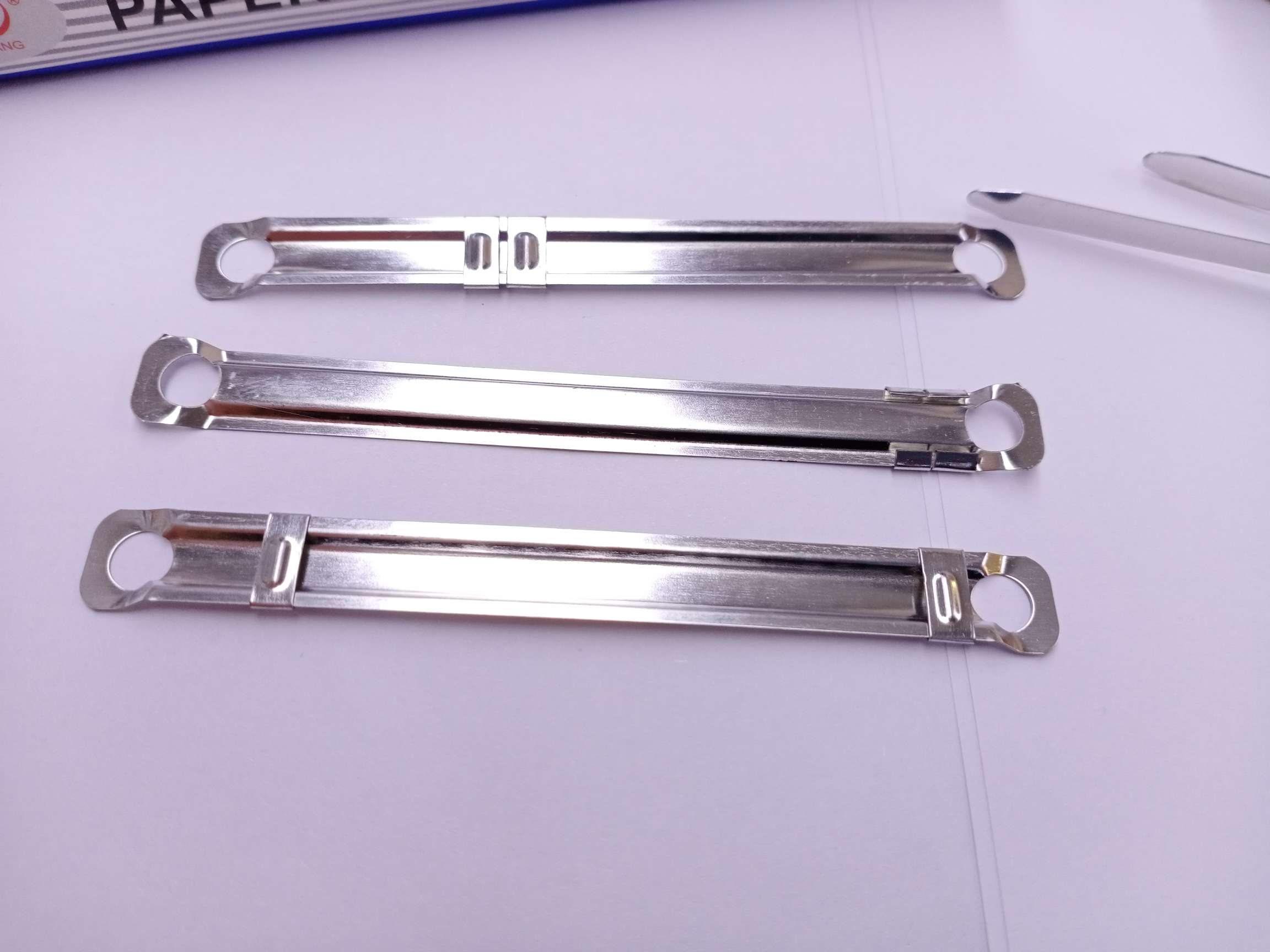 Yizhi King 2088 Iron Binding Clips, 50 pairs per box. detail image 7