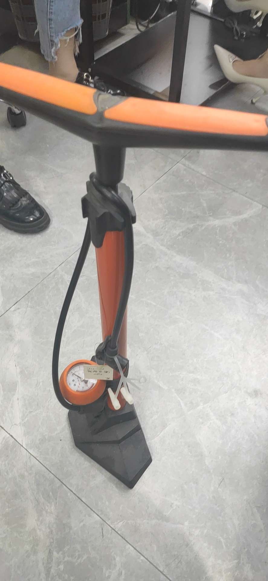 Air cylinder 10