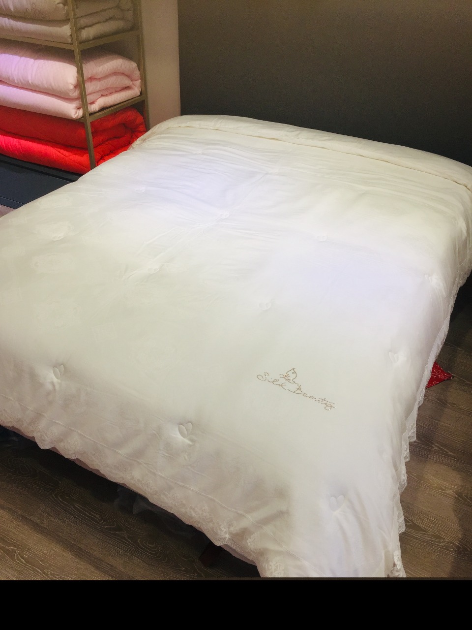 Yiwu Good Goods 100-piece long-staple cotton four-piece set, multi-piece set, pure cotton four-piece set, all-cotton quilt cover, spring and autumn quilt gift quilt, baby double-layer yarn set, natural latex mattress, latex pillow core, silk quilt Item Picture