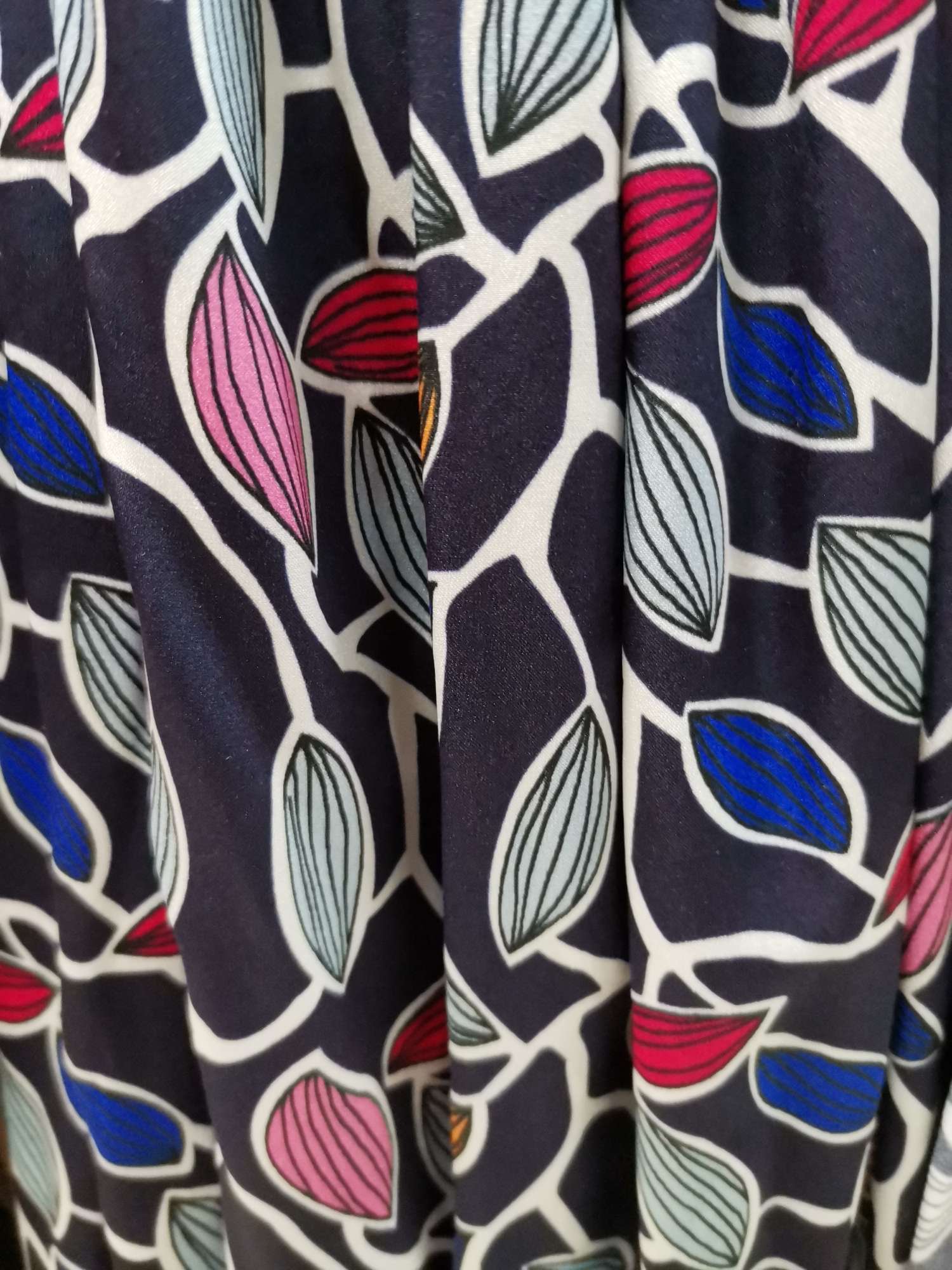 Silk Satin Spray Painting details Picture