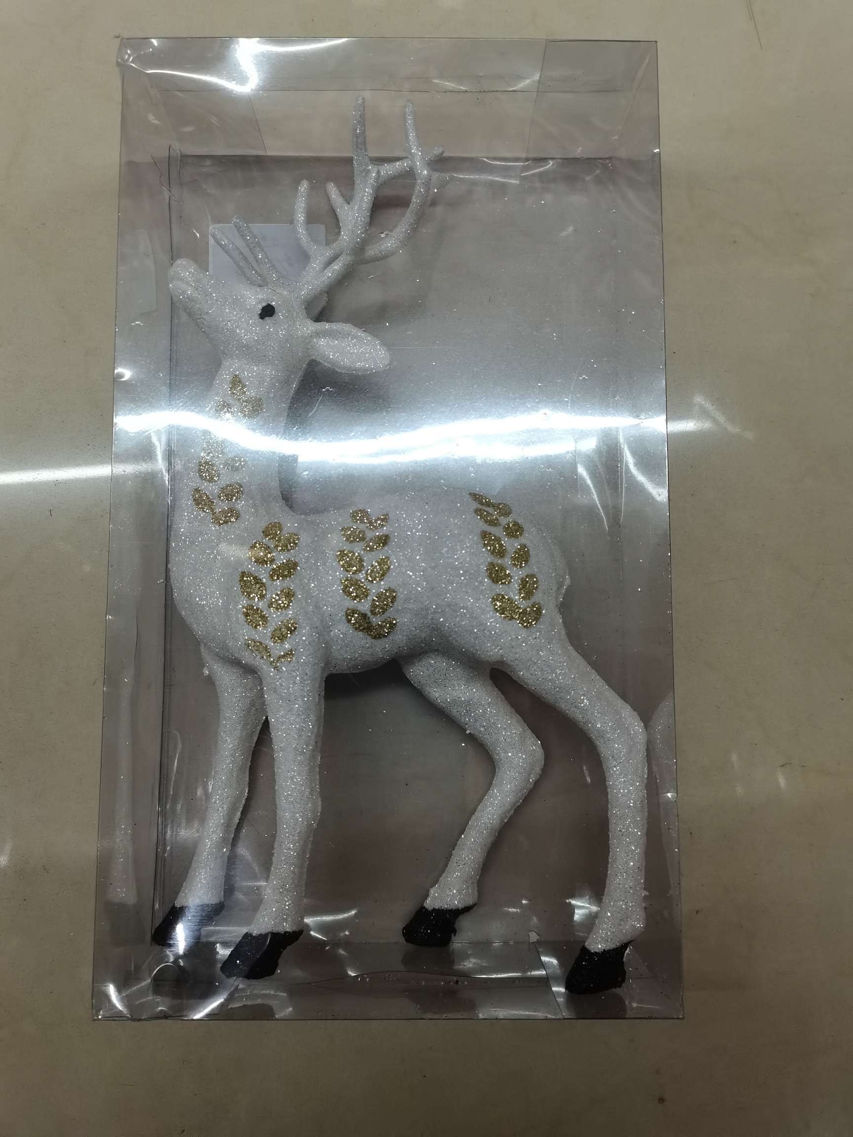Christmas deer white detail image 1