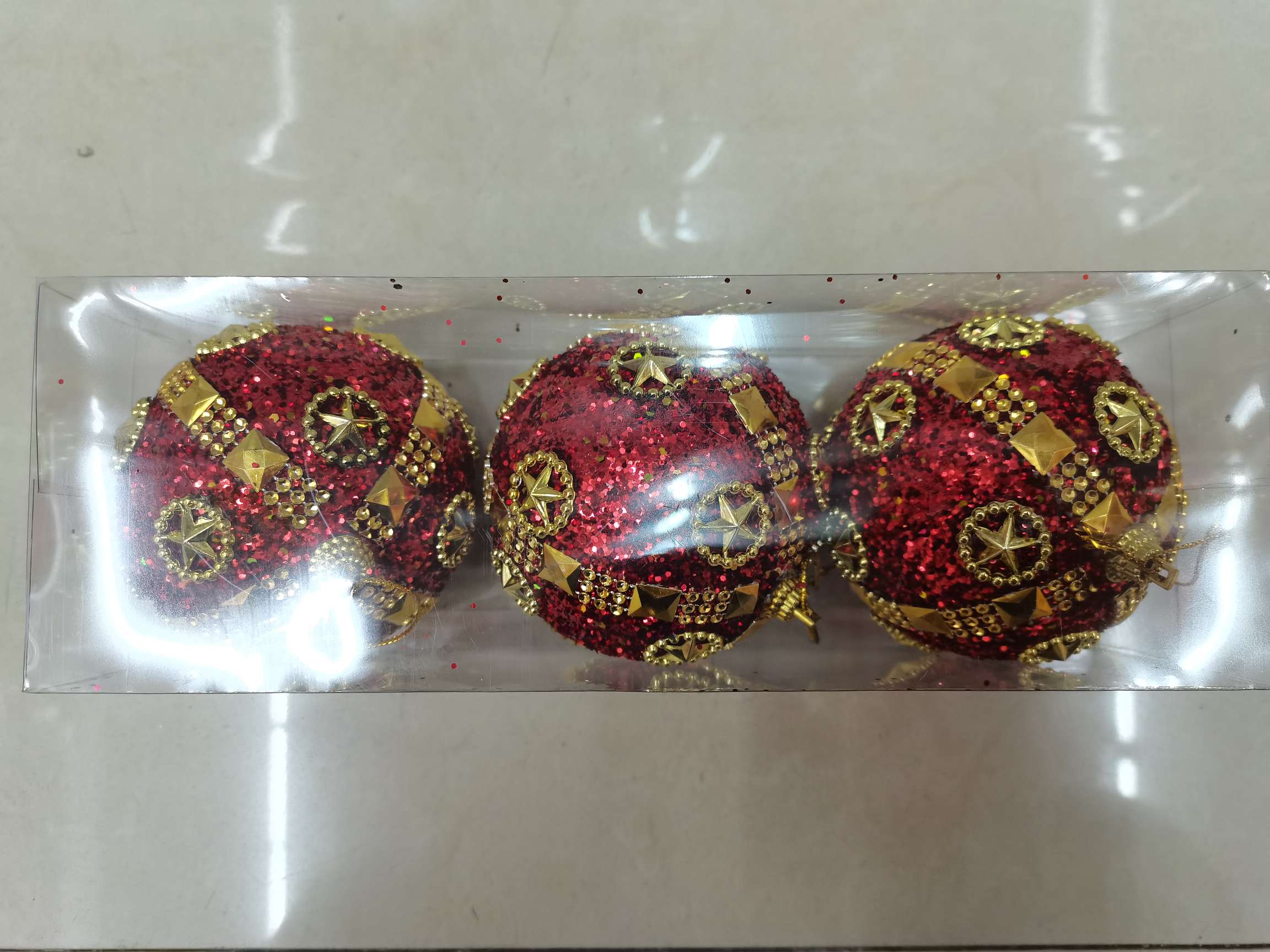 Red Christmas ball detail image 1