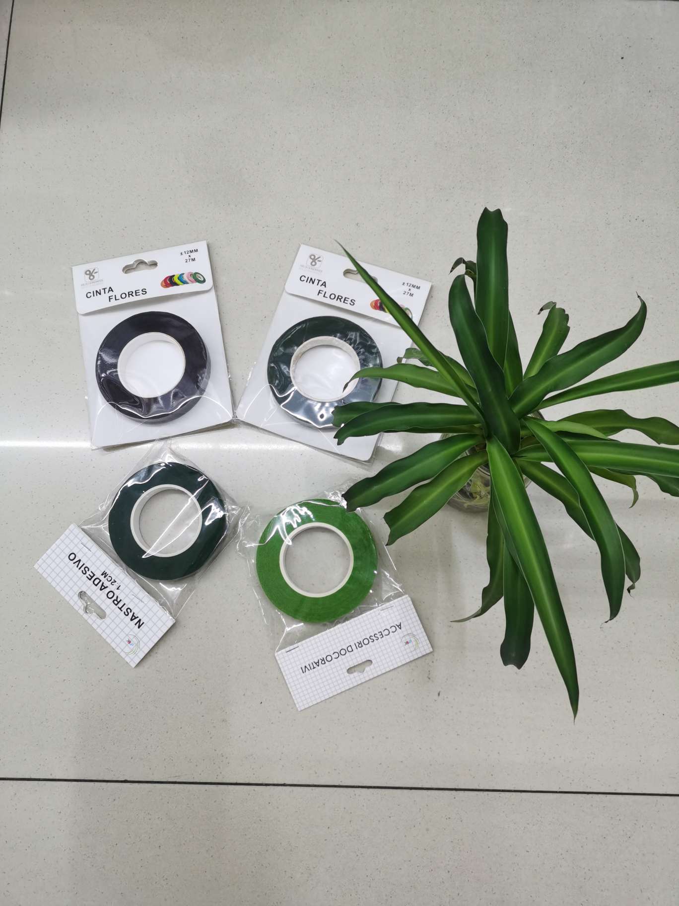 花艺胶带30Y*1.2，用在塑料花杆上，也可用于装饰用，小孩DIY上