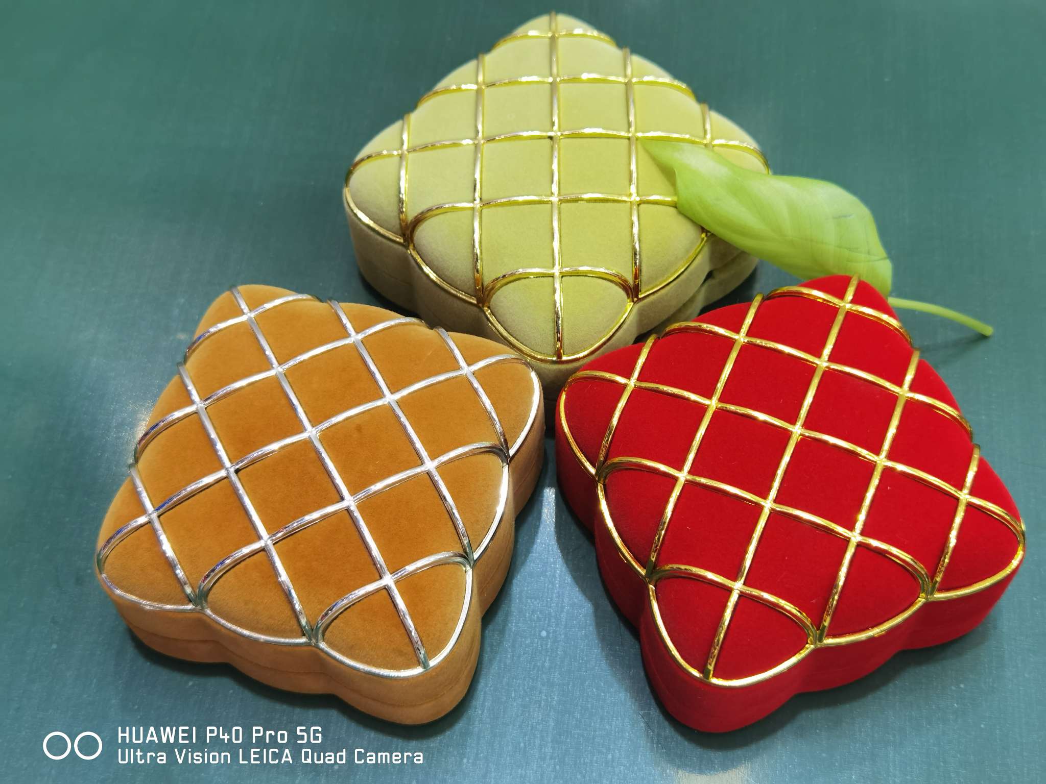 A set of high-end grid jewelry boxes, rings, pendants, bracelets, necklaces, suits, extra-large suits details Picture