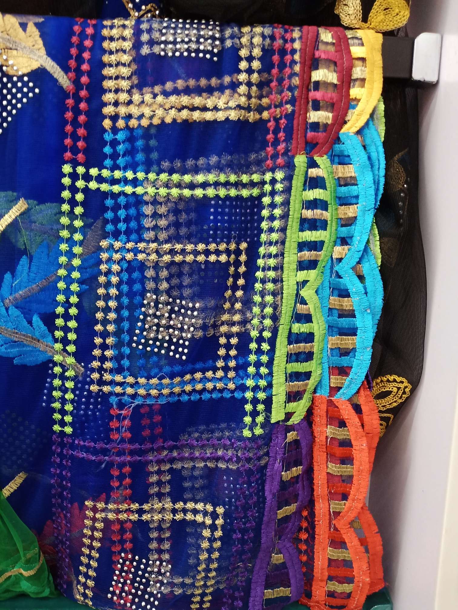 Hot diamond Dubai headscarf, women's travel sun protection headscarf, breathable bestseller clothing, plum blossom chiffon silk Xinjiang Mubao headscarf 26