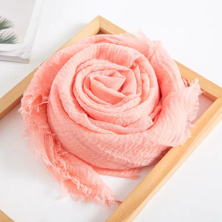 Hot diamond Dubai headscarf, women's travel sun protection headscarf, headscarf, breathable bestseller clothing, plum blossom snow spun silk, Xinjiang Mu 19