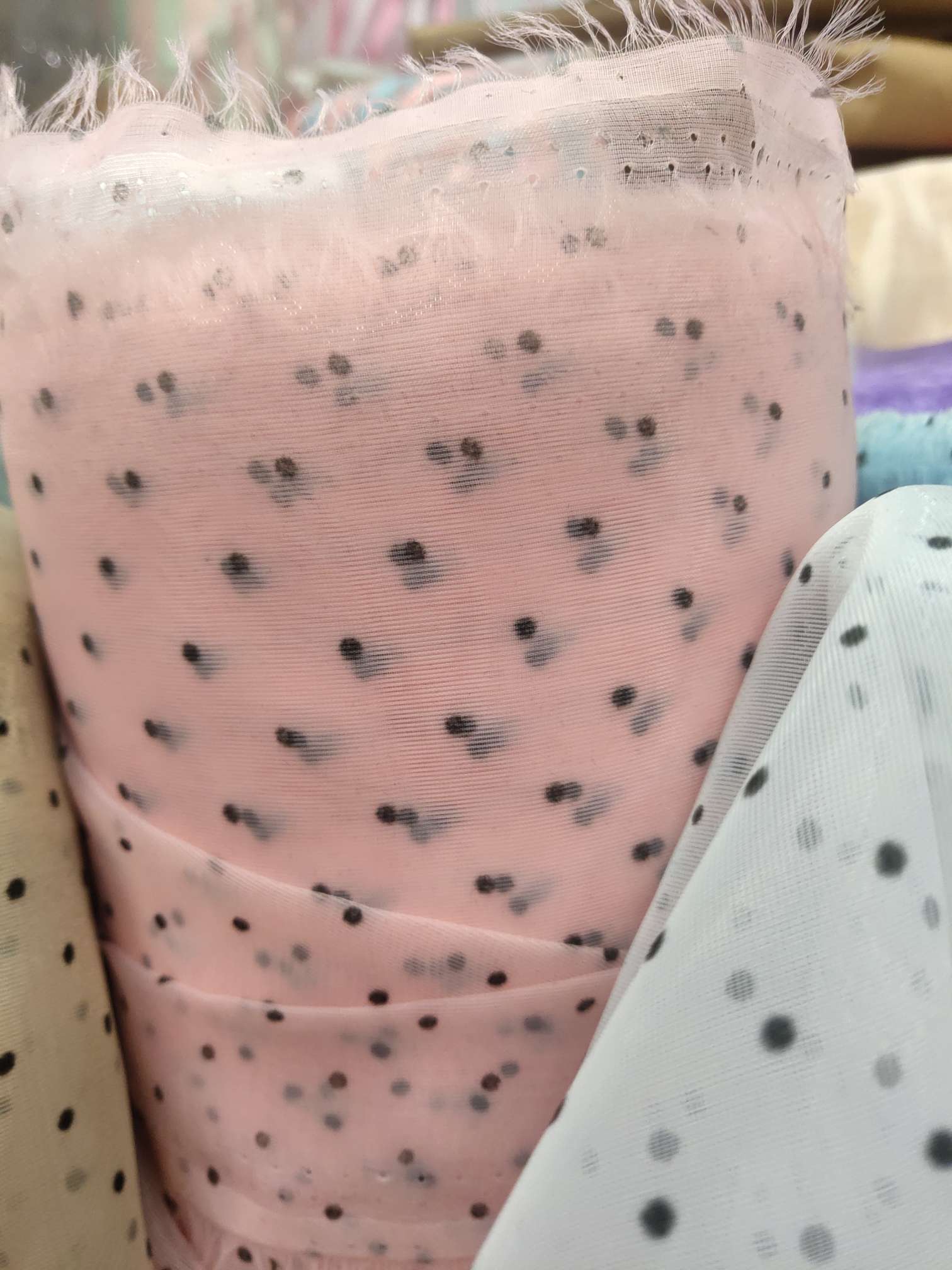 针纺织布产品图