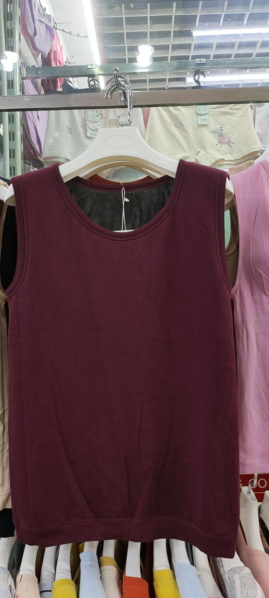 Seamless thermal vest for men thumbnail