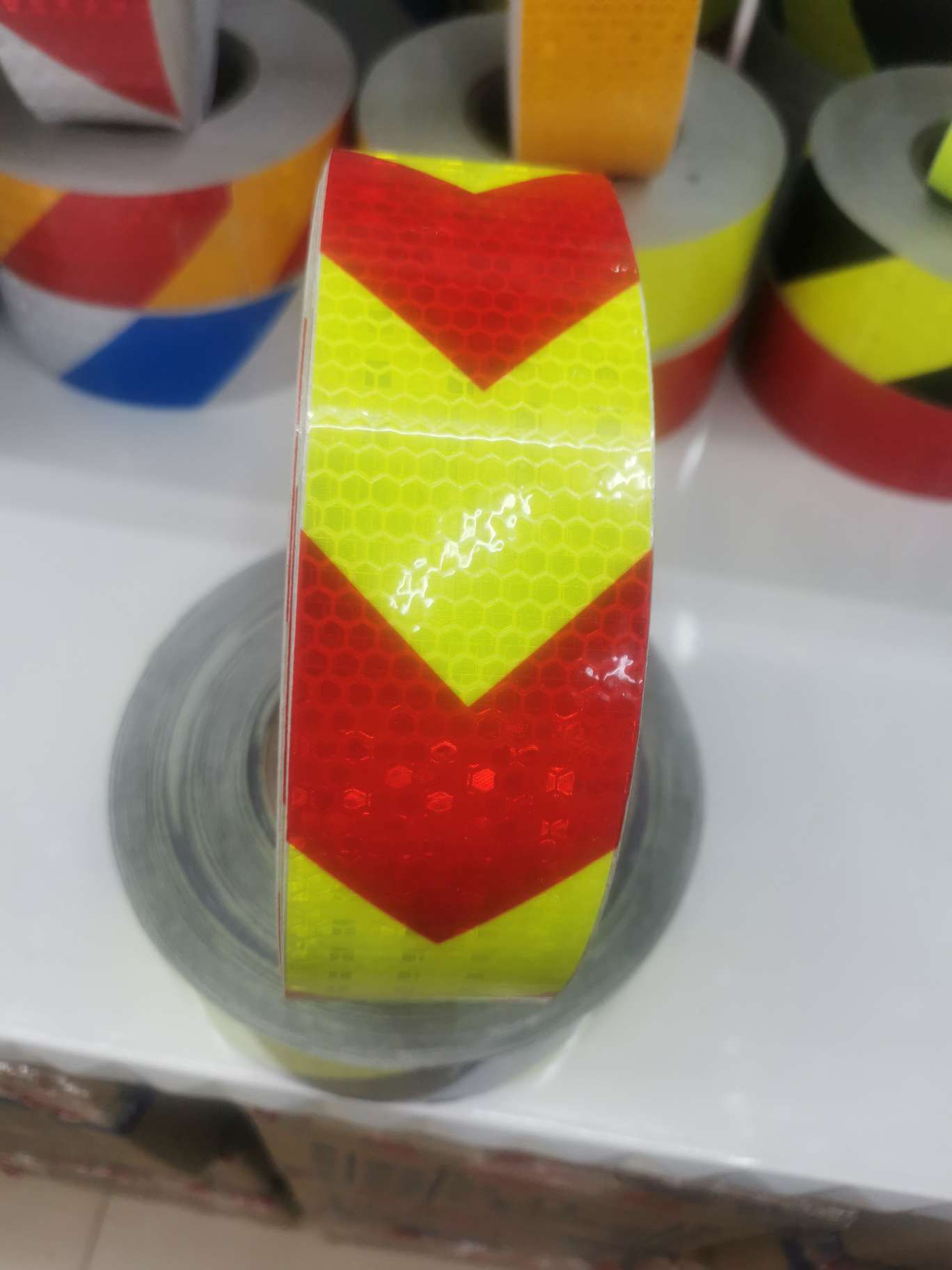 红黄箭头反光胶带详情图1
