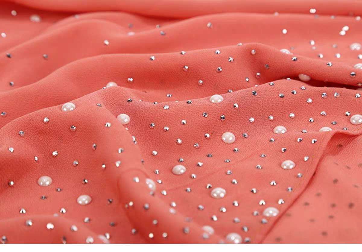 Hot diamond Dubai headscarf, women's travel sun protection headscarf, headscarf, breathable bestseller clothing, plum blossom snow spun silk, Xinjiang Mu 10