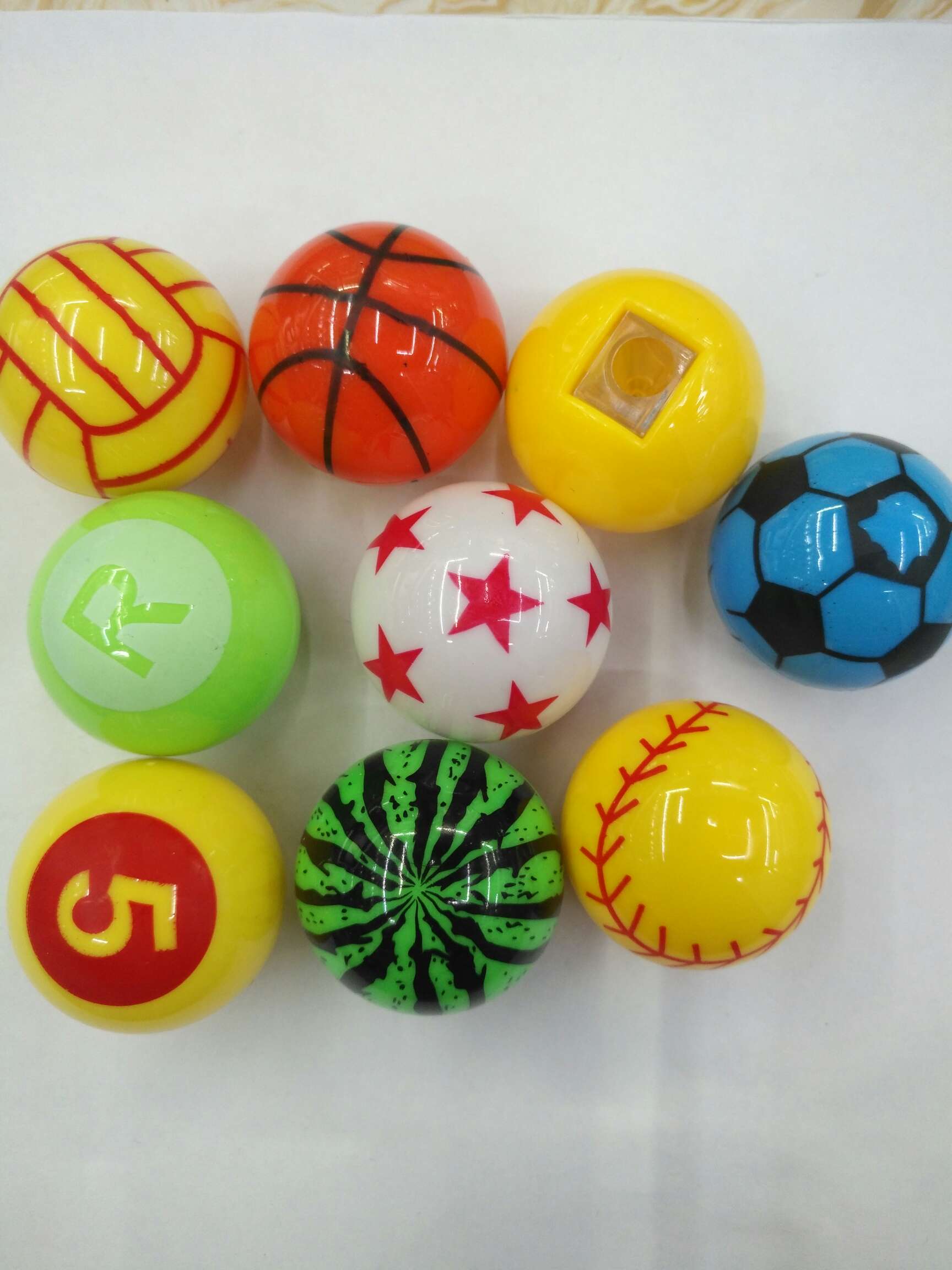 Ball pencil sharpener thumbnail