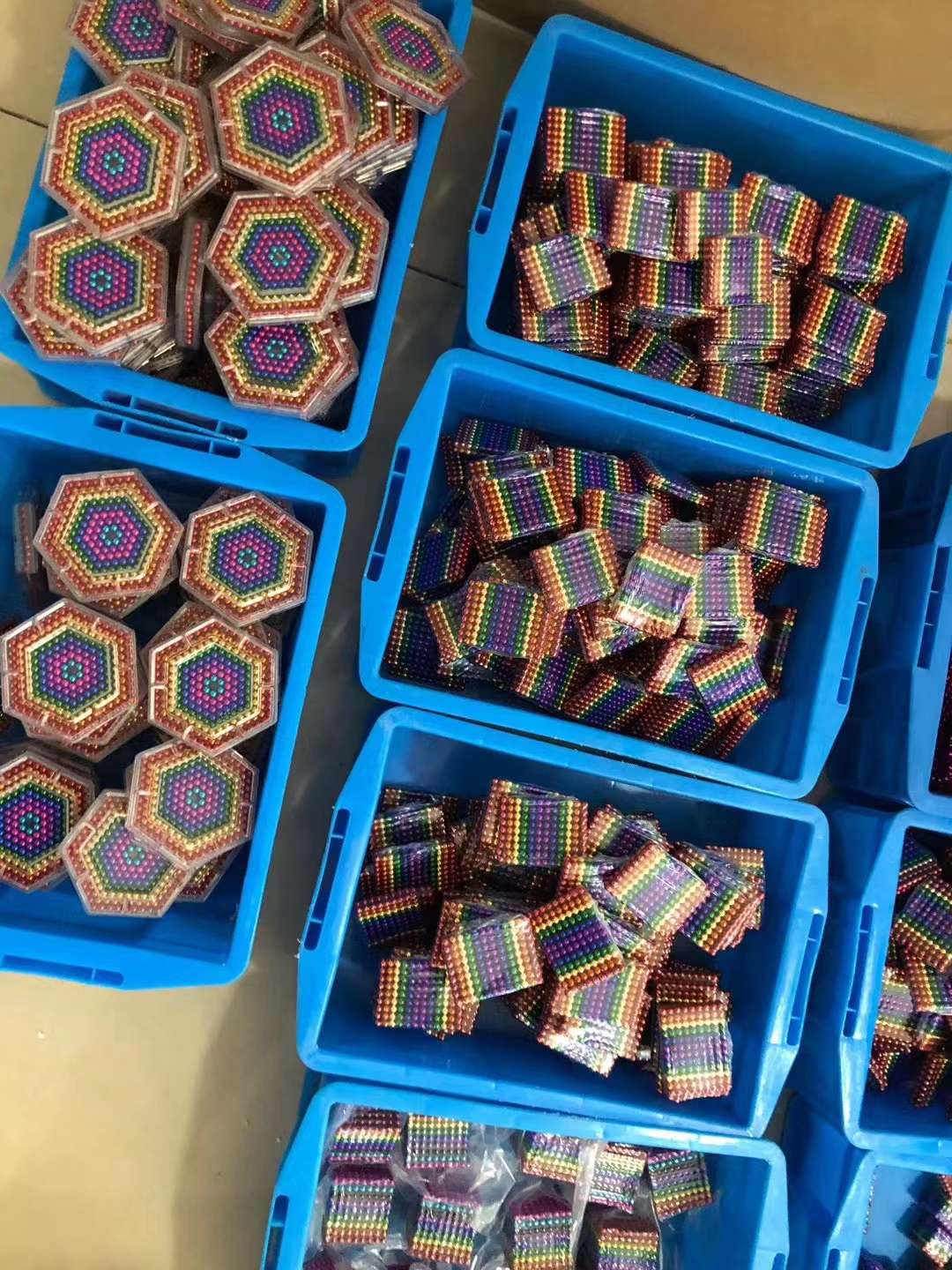 巴克球      玩具磁球       彩色球白底实物图