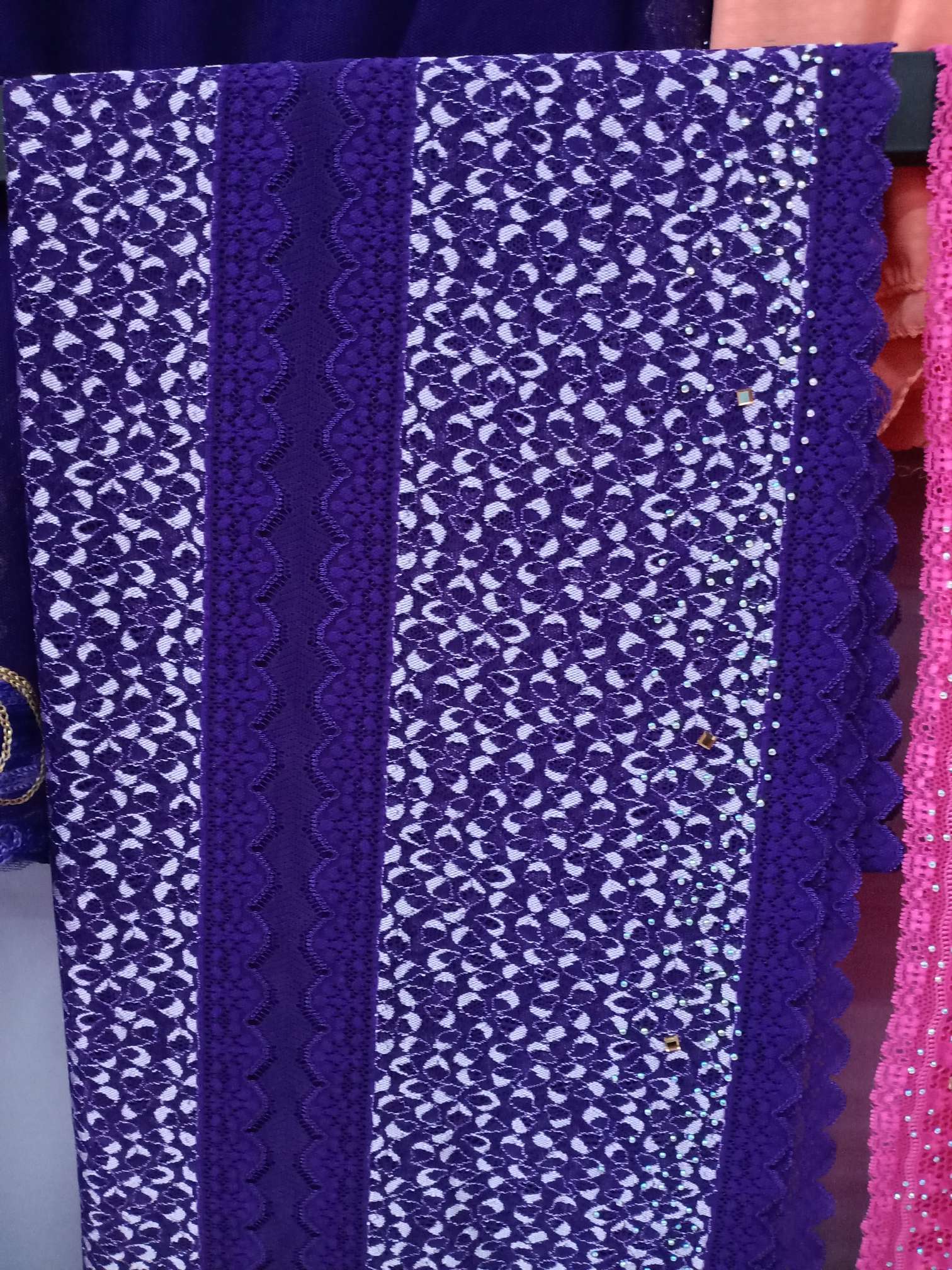 Hot diamond Dubai headscarf, women's travel sun protection headscarf, breathable bestseller clothing, plum blossom snow-spun silk Xinjiang Mubao headscarf 10