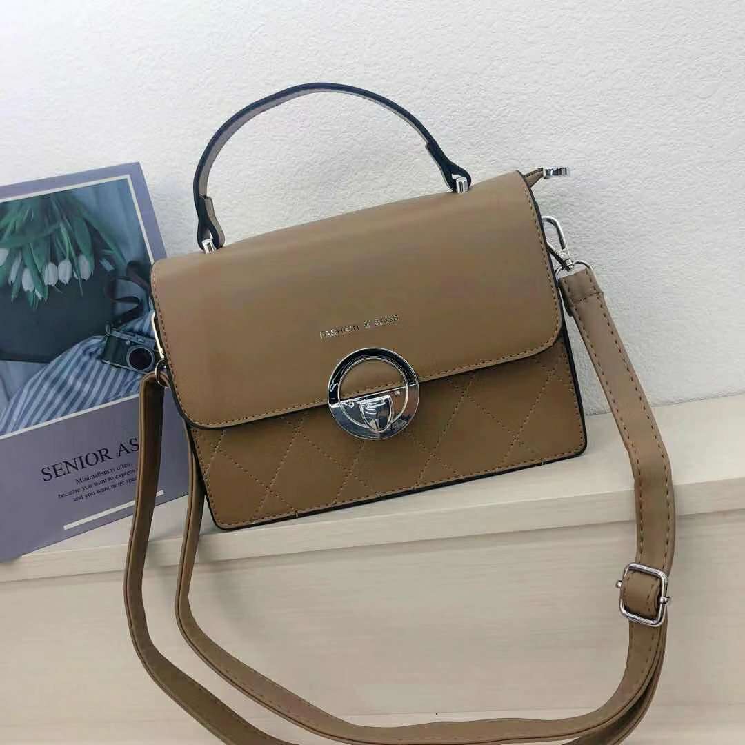 定制箱包皮具实物图