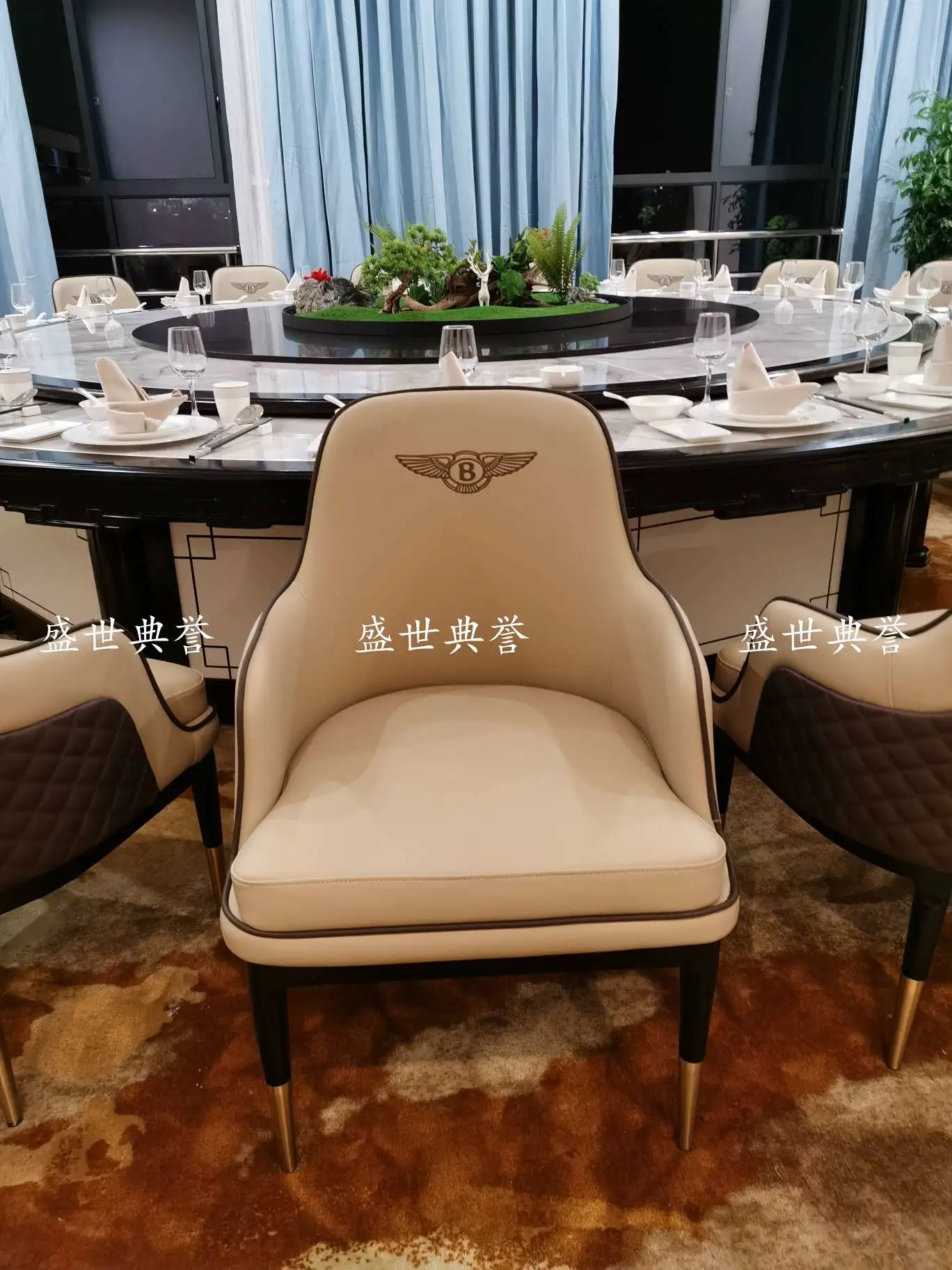 Huzhou Resort Hotel luxury private room solid wood chairs, Nordic modern VIP chairs, villa light luxury armchairs, hotel lobby negotiation chairs detail image 2